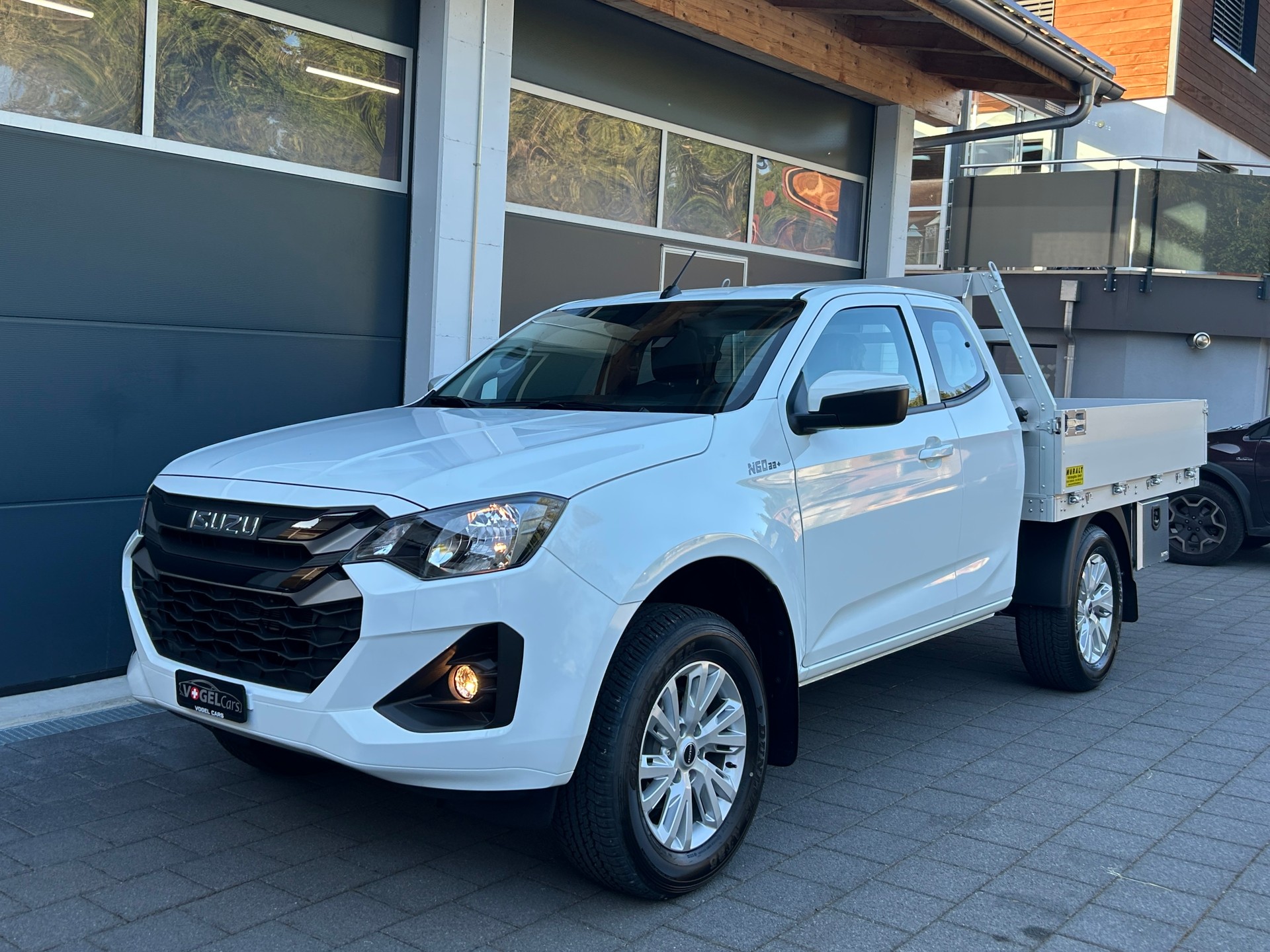 ISUZU D-MAX 1.9 CrewCab N60BB+ 4x4-image-1