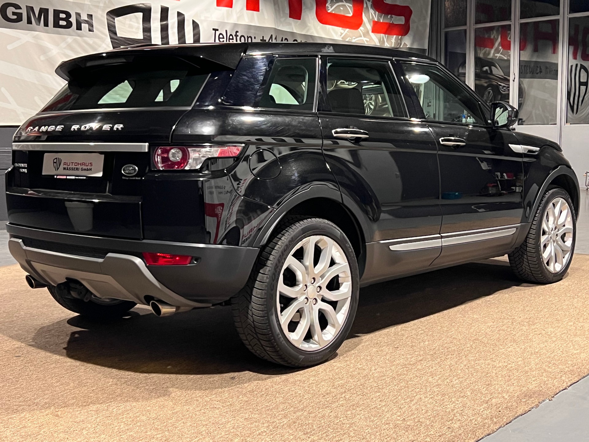 LAND ROVER Range Rover Evoque 2.2 SD4 Prestige AT9-showroom-element-2