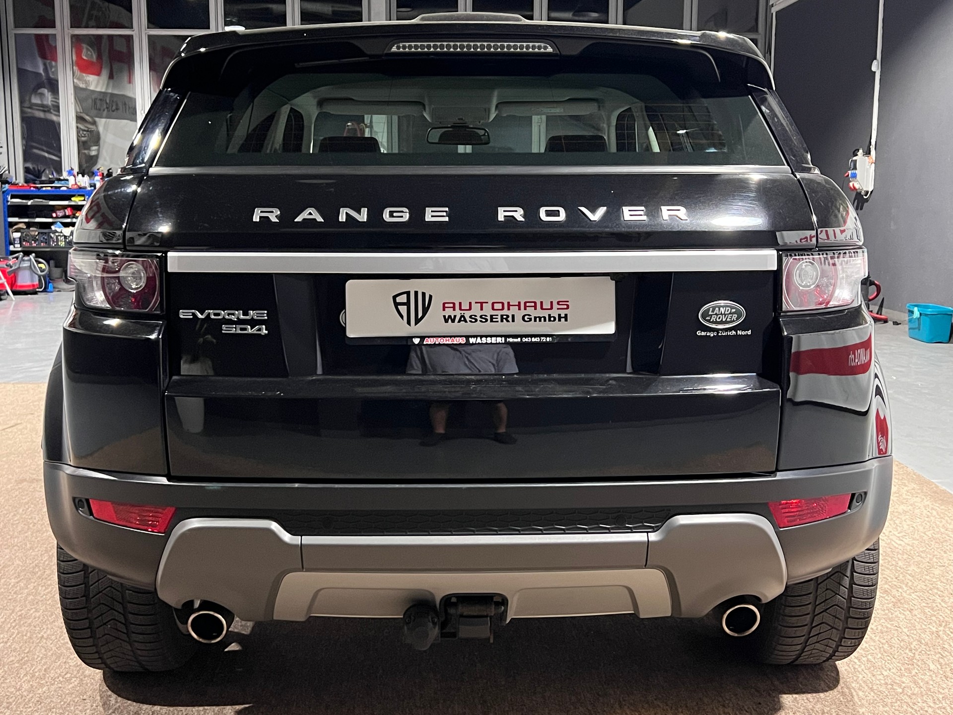 LAND ROVER Range Rover Evoque 2.2 SD4 Prestige AT9-showroom-element-3