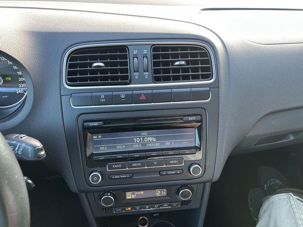 VW Polo 1.2 TSI Team DSG-image-11