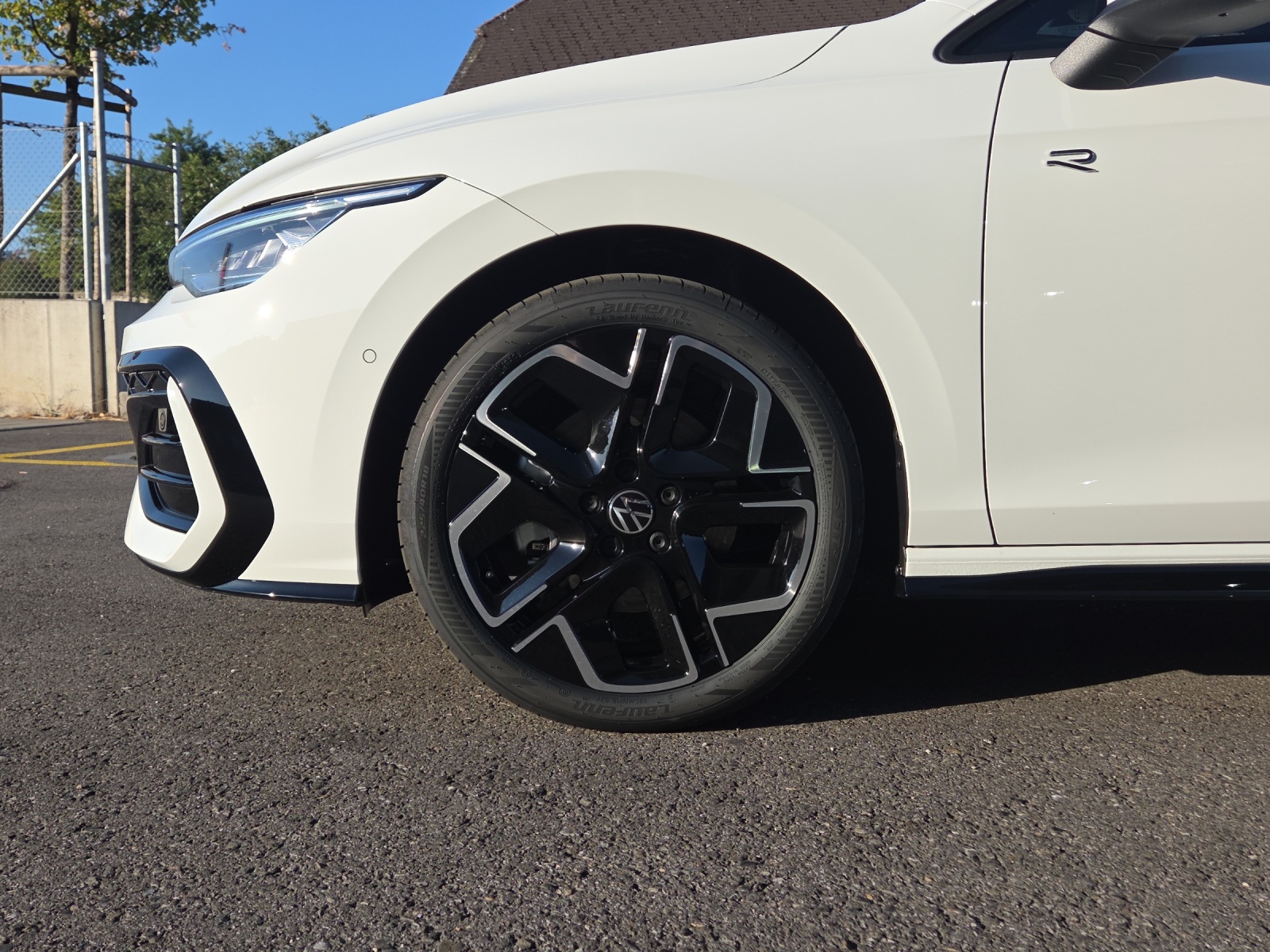 VW Golf Variant 2.0 TSI R-Line DSG 4 Motion-image-10