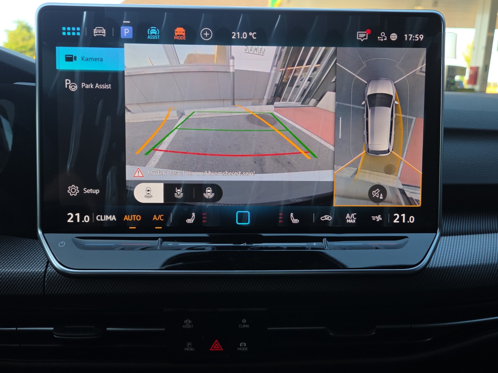 VW Golf Variant 2.0 TSI R-Line DSG 4 Motion-image-11