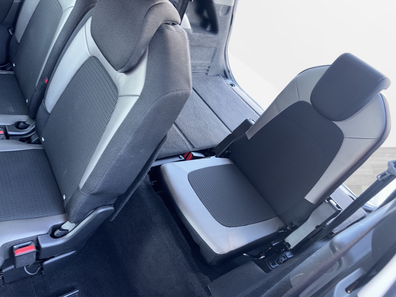CITROEN C4 Grand Spacetourer 2.0 BlueH Shine-image-15