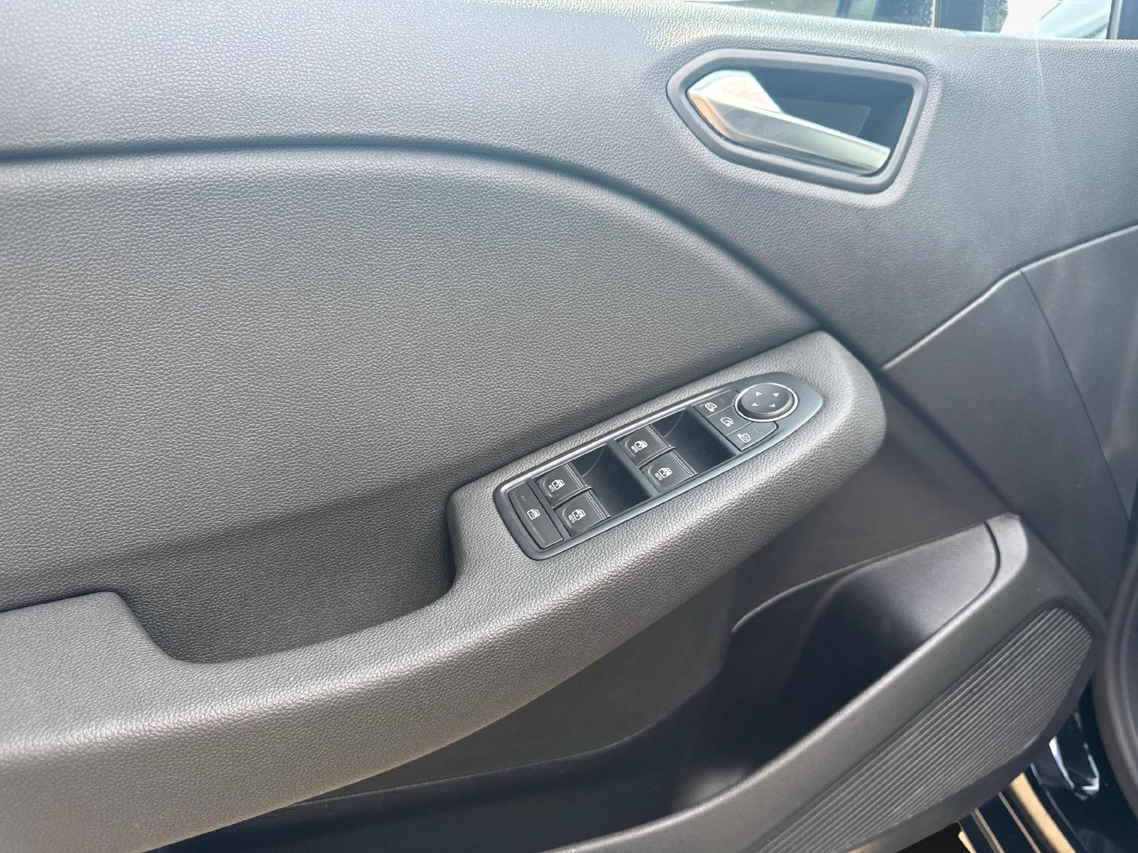 MITSUBISHI Colt 1.6 HEV Instyle-image-16