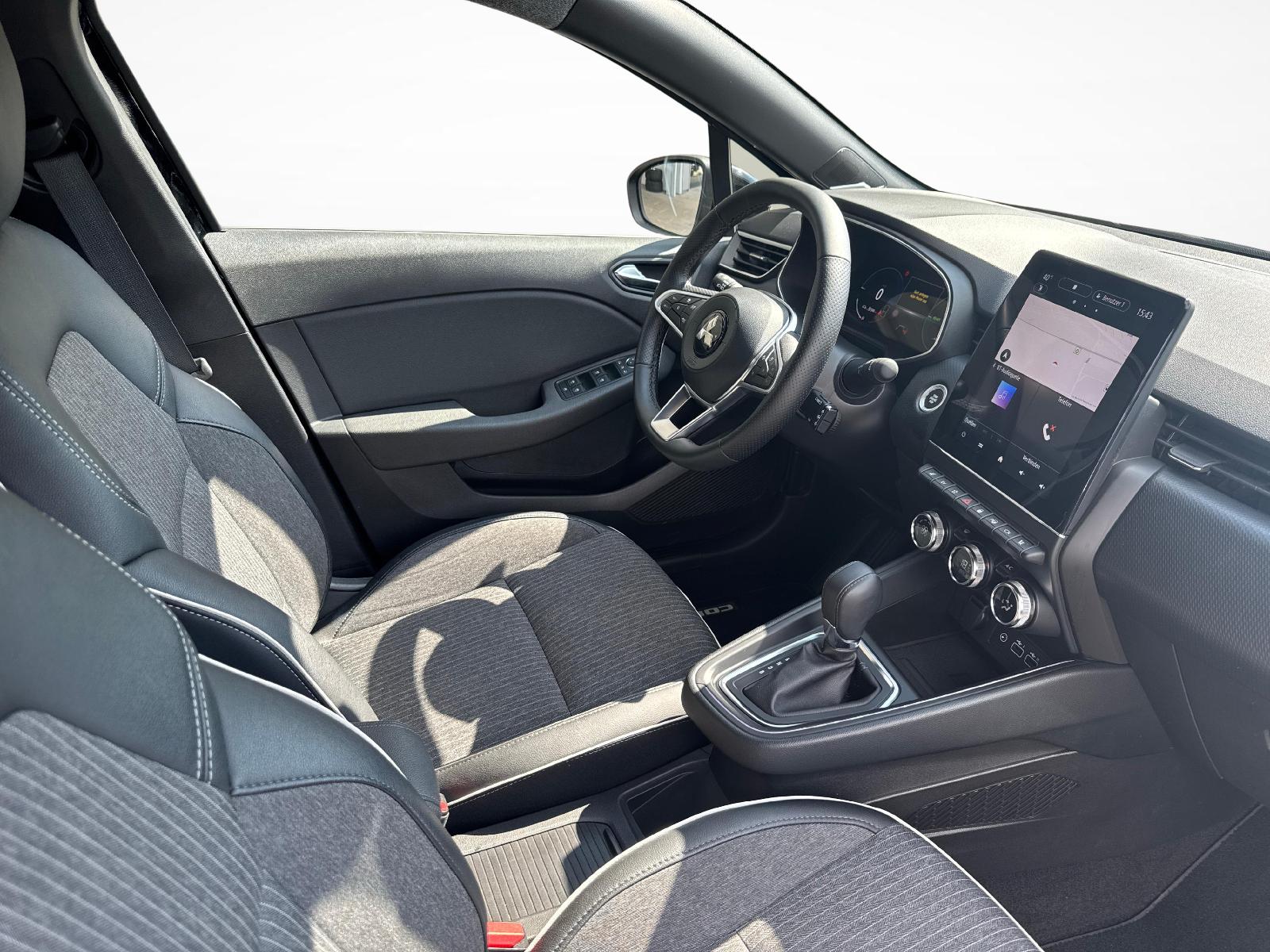 MITSUBISHI Colt 1.6 HEV Instyle-image-9