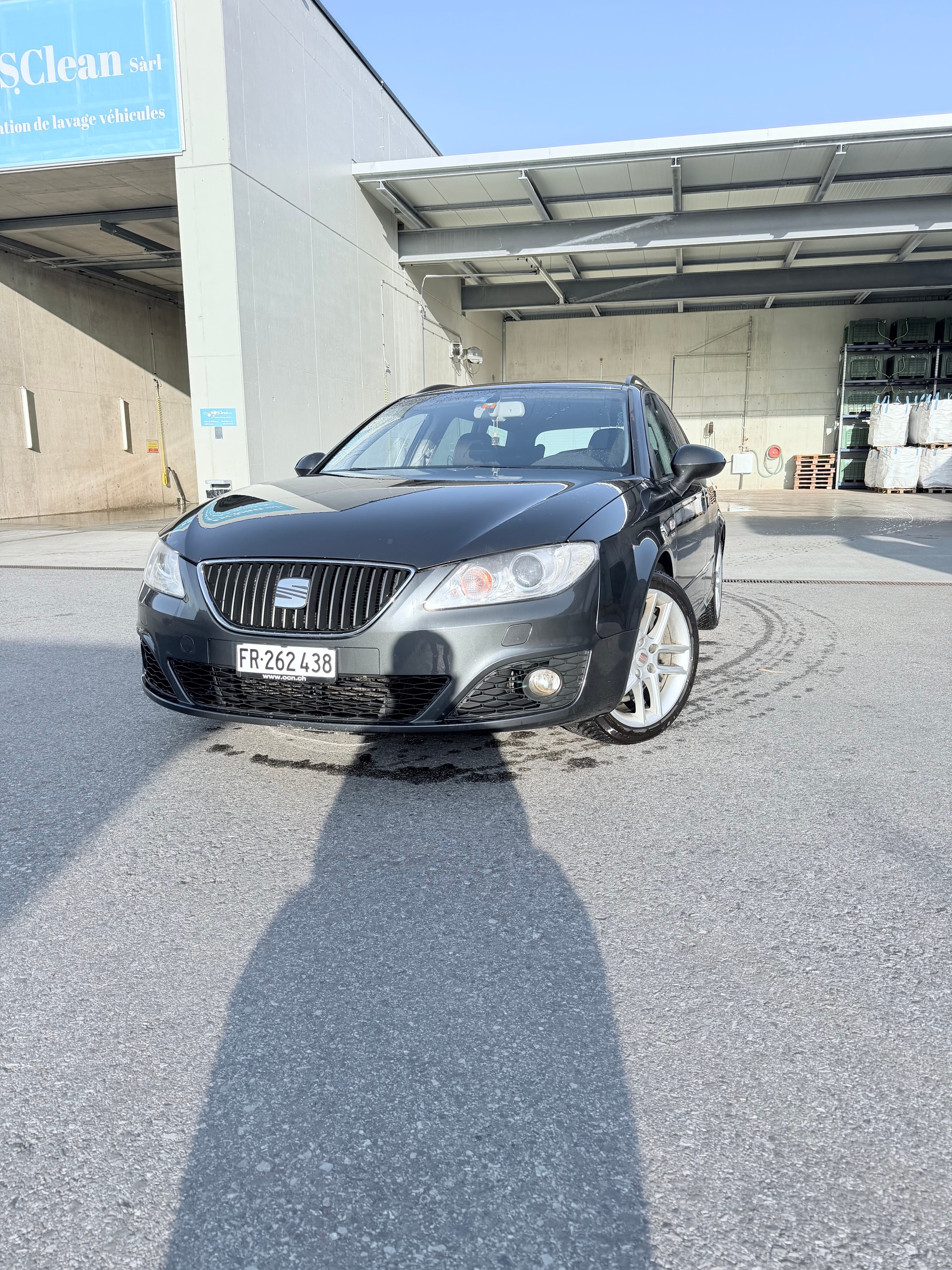 SEAT 2.0 TSI Style MTr-image-1