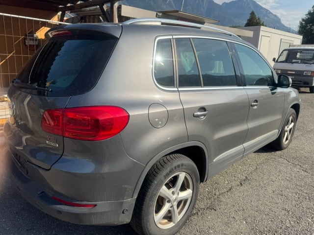 VW Tiguan 1.4 TSI Sport&Style 4Motion-image-3