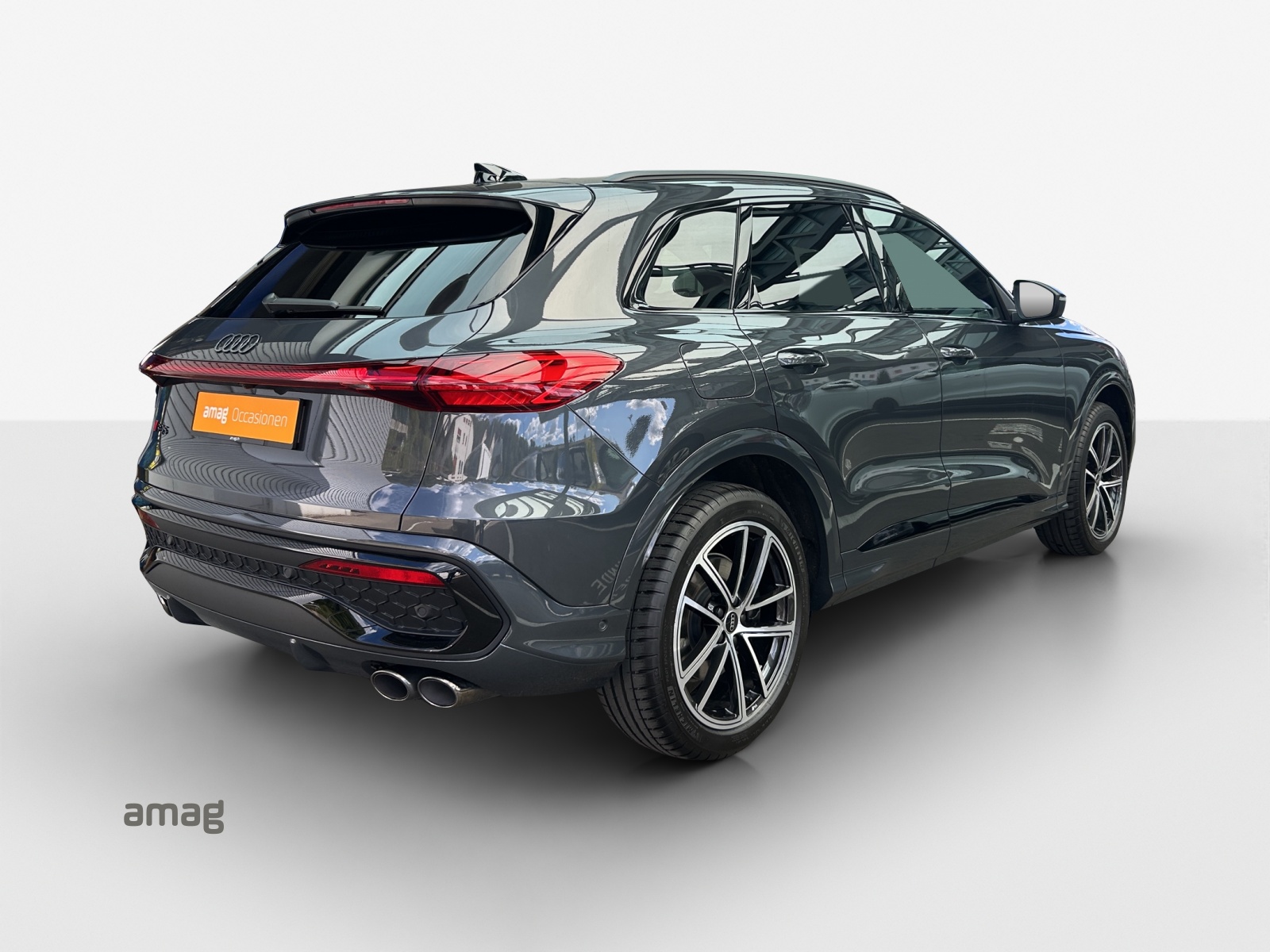 AUDI SQ5 TFSI quattro S-tronic-image-4