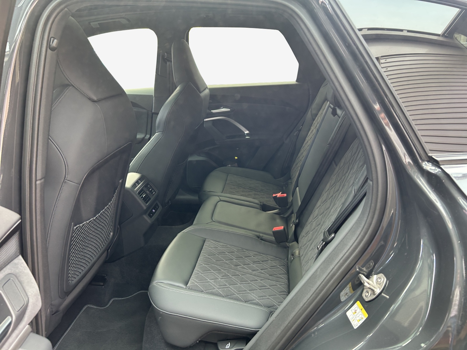 AUDI SQ5 TFSI quattro S-tronic-image-11