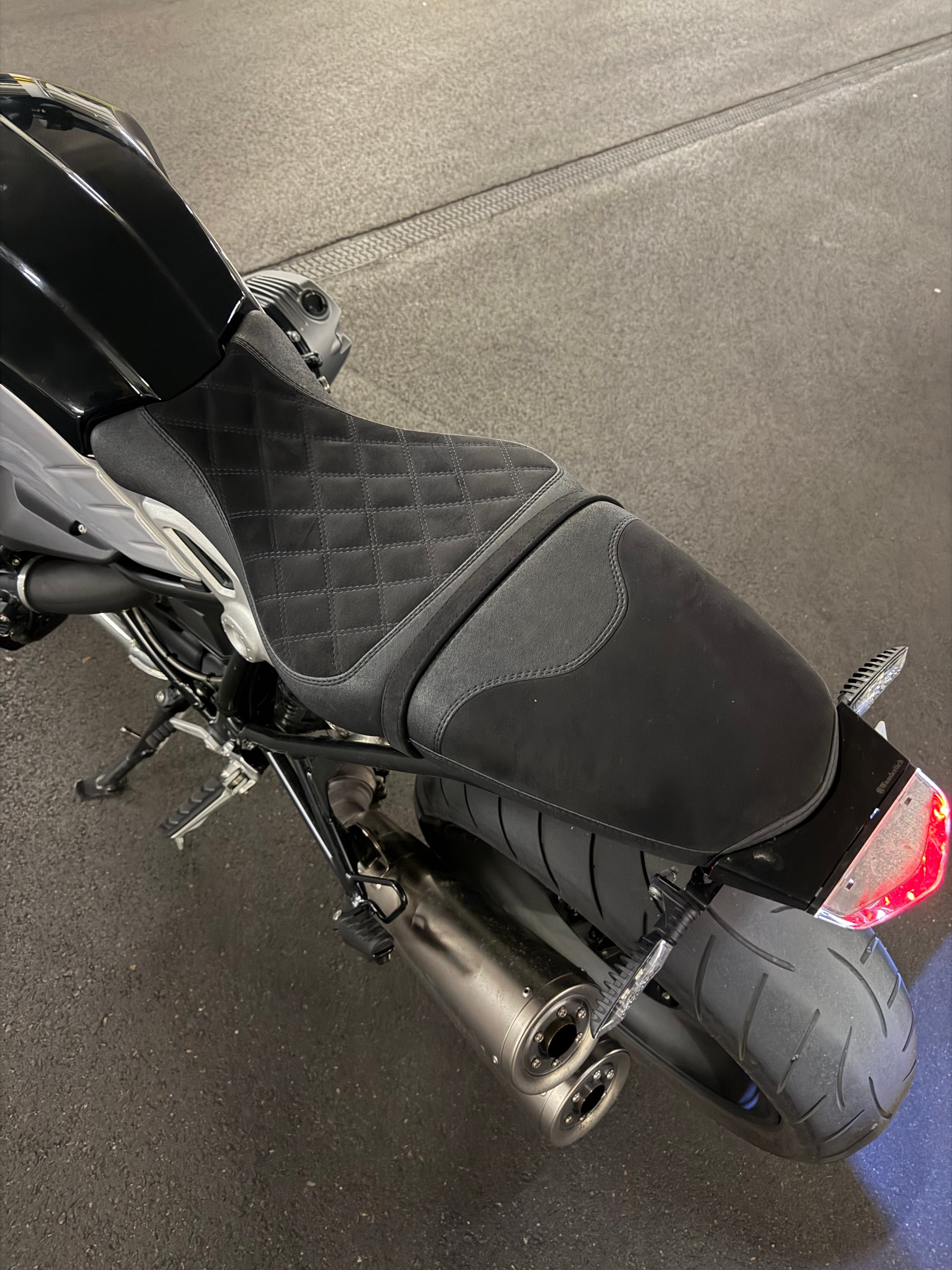 BMW R nineT ABS-image-2