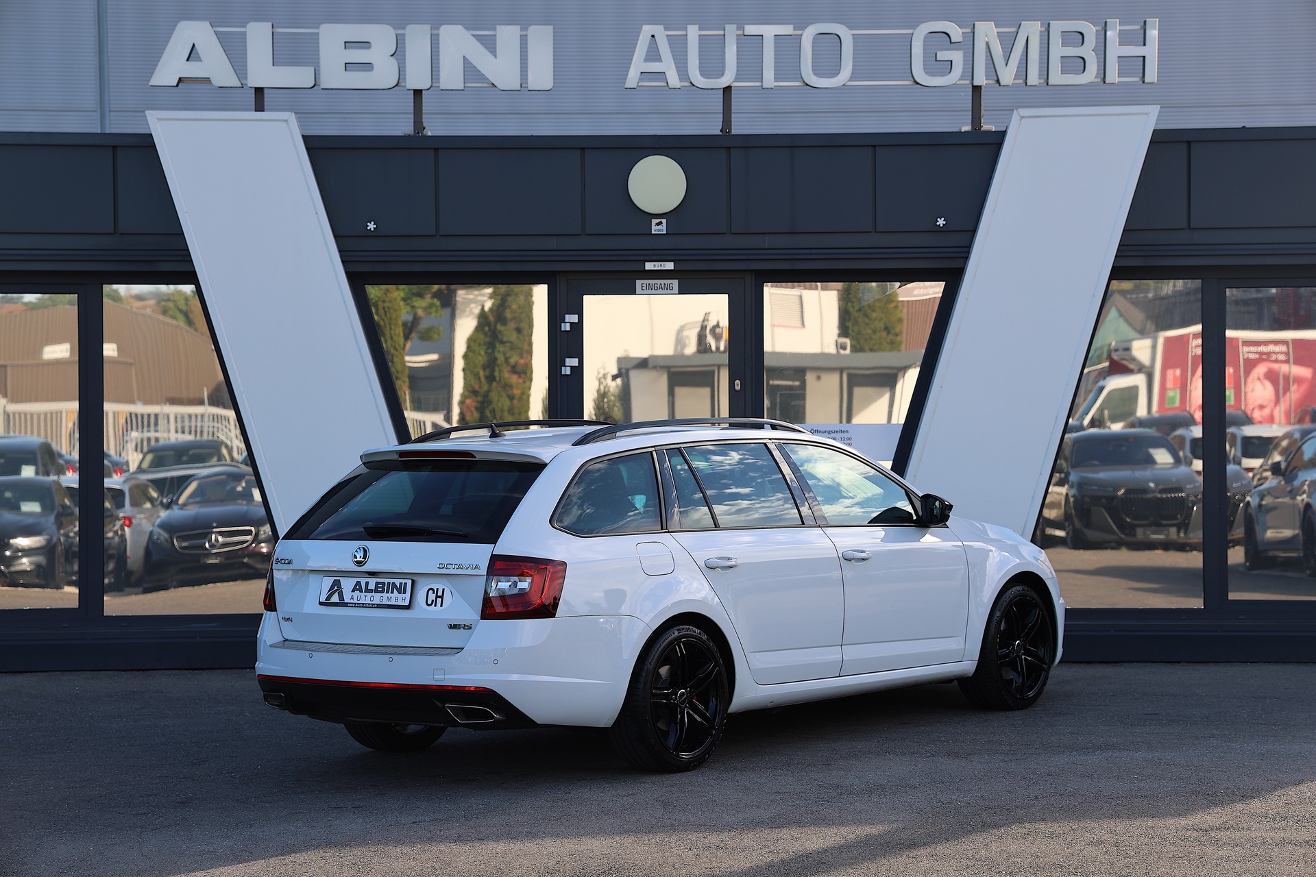 SKODA Octavia Combi 2.0 TDI 184 RS 4x4 DSG-showroom-element-2