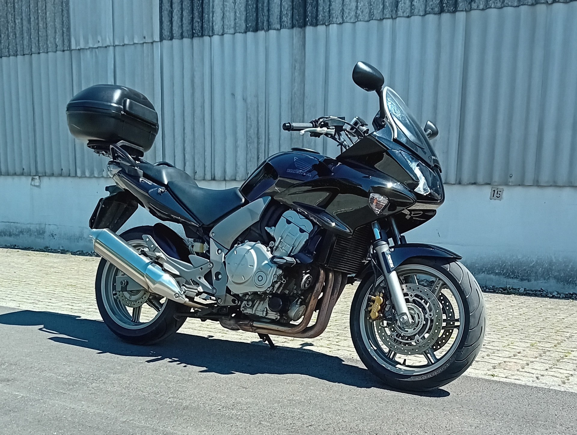 HONDA CBF 1000 ABS-image-1