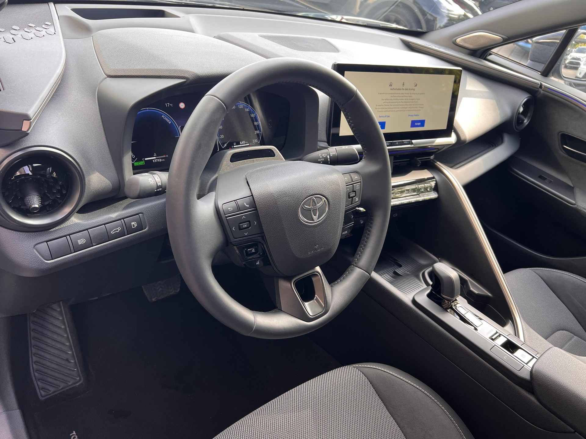 TOYOTA C-HR 2.0 HEV Style 4x4-image-7