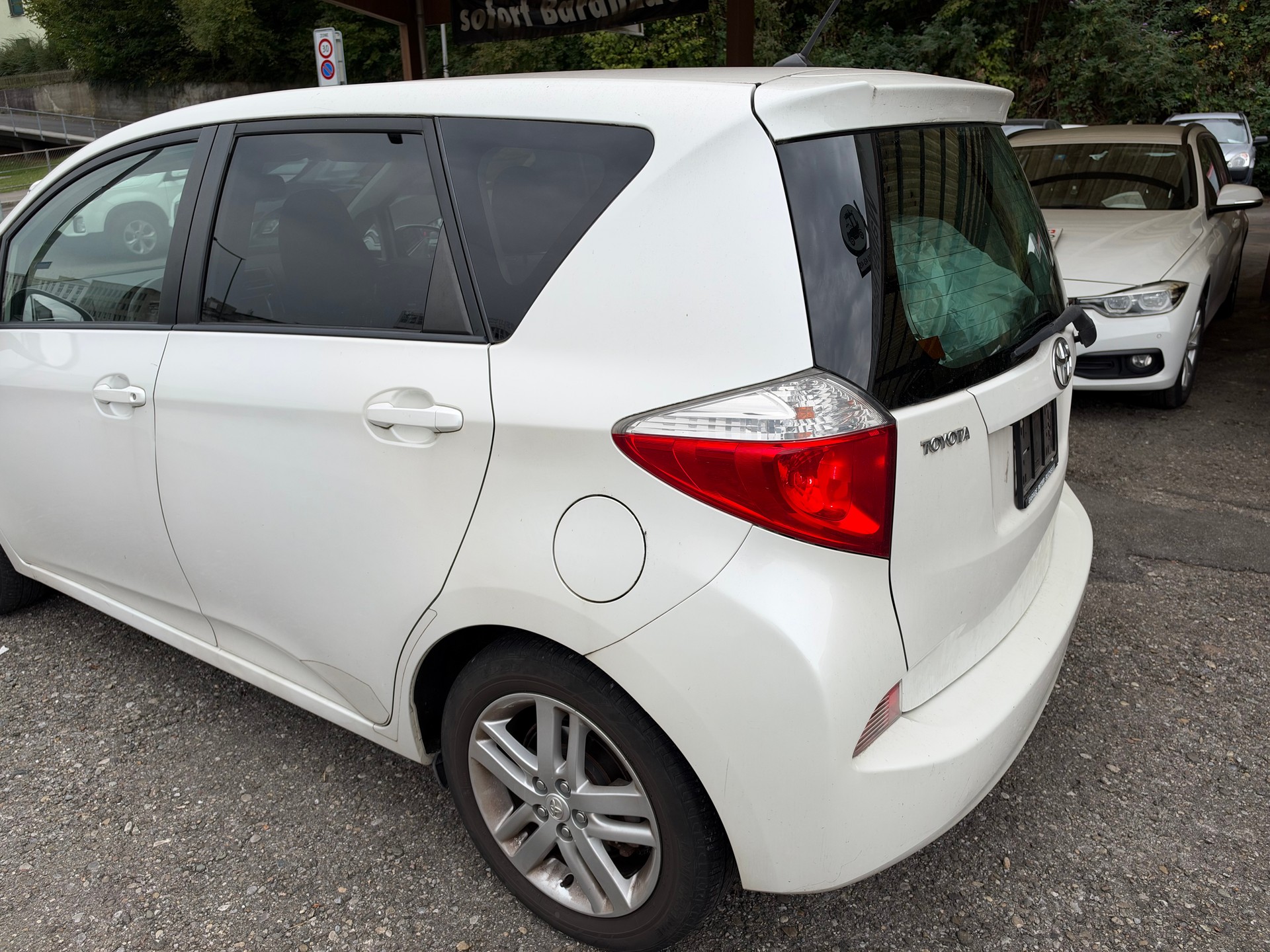 TOYOTA Verso-S 1.33 Linea Luna-image-6