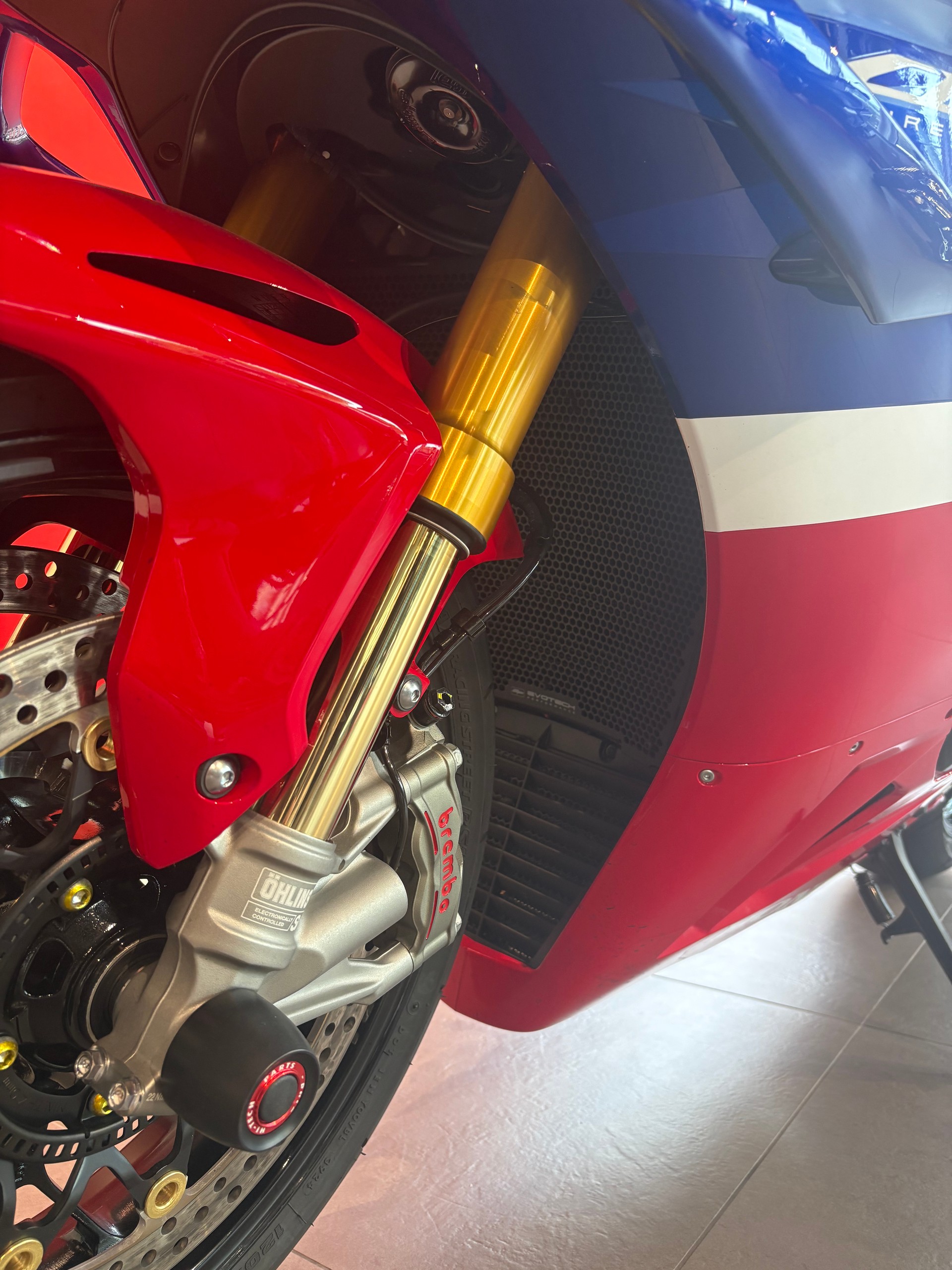 HONDA CBR 1000 RR-R Fireblade SP-image-11