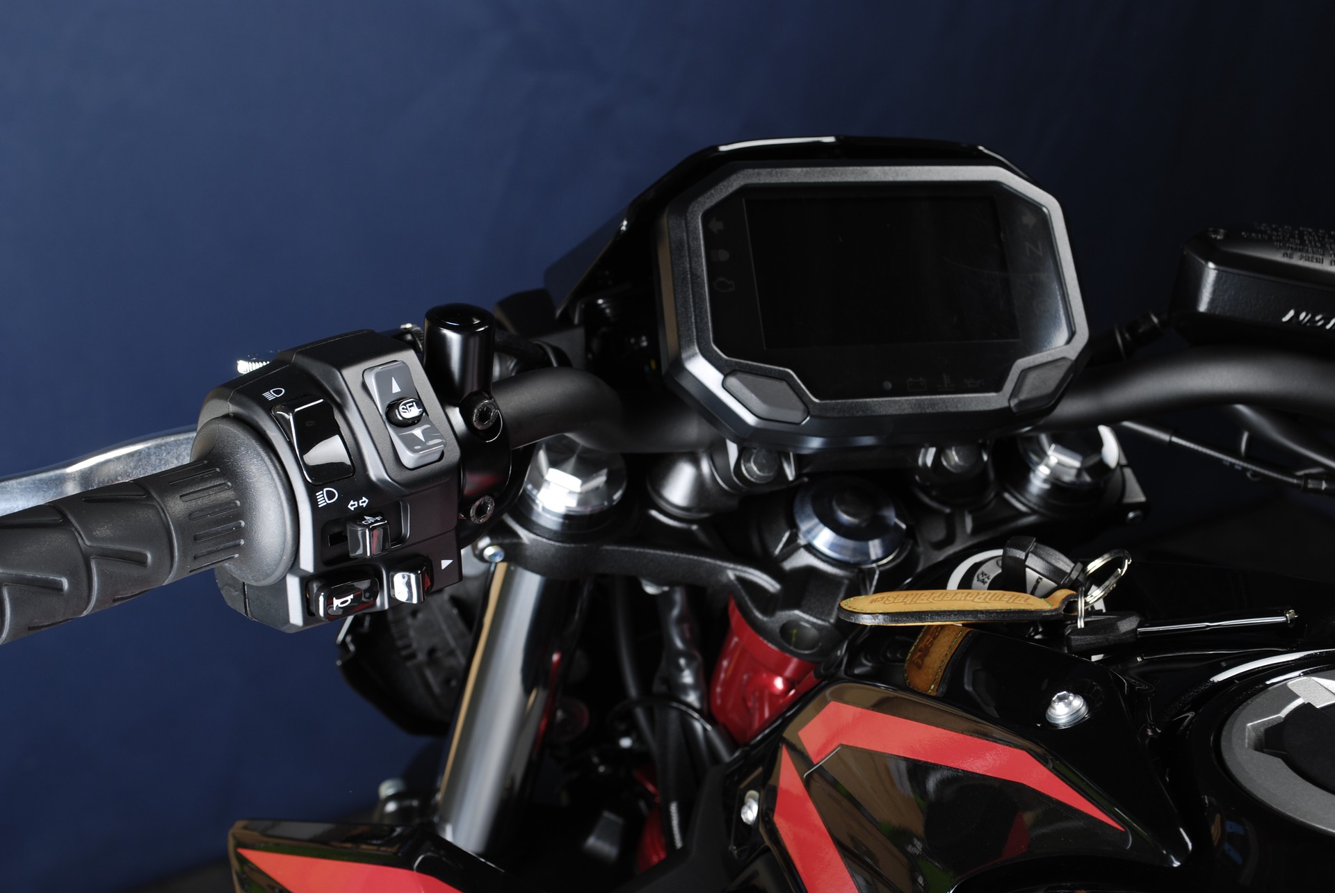KAWASAKI Z 650 MY25-image-14