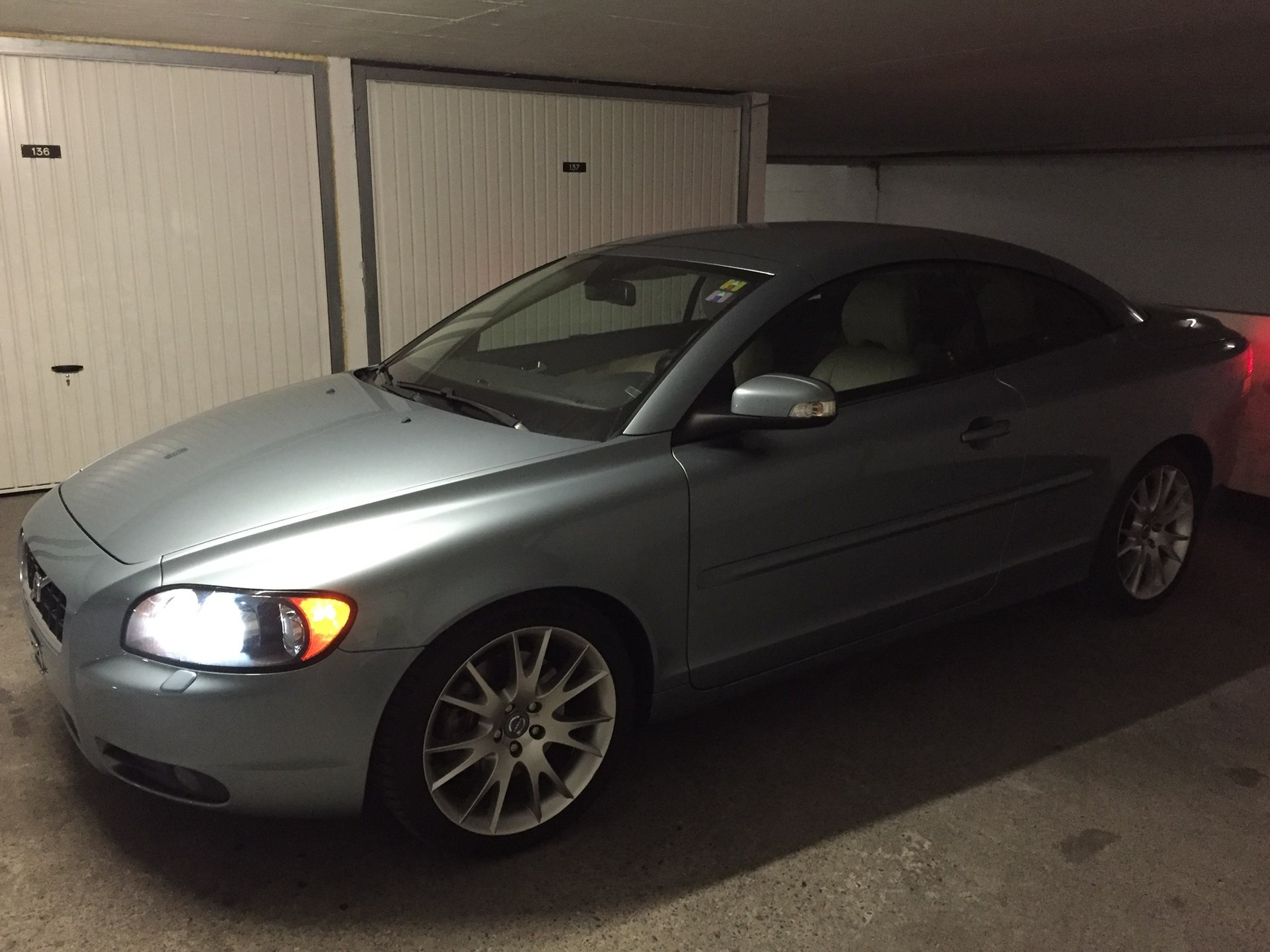 VOLVO C70 T5 Summum-image-0