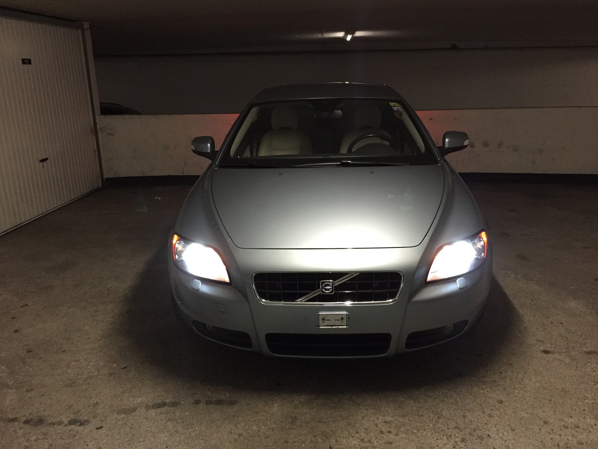 VOLVO C70 T5 Summum-image-1