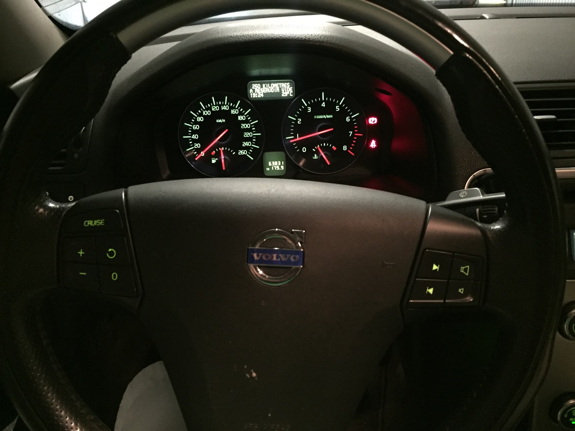 VOLVO C70 T5 Summum-image-4