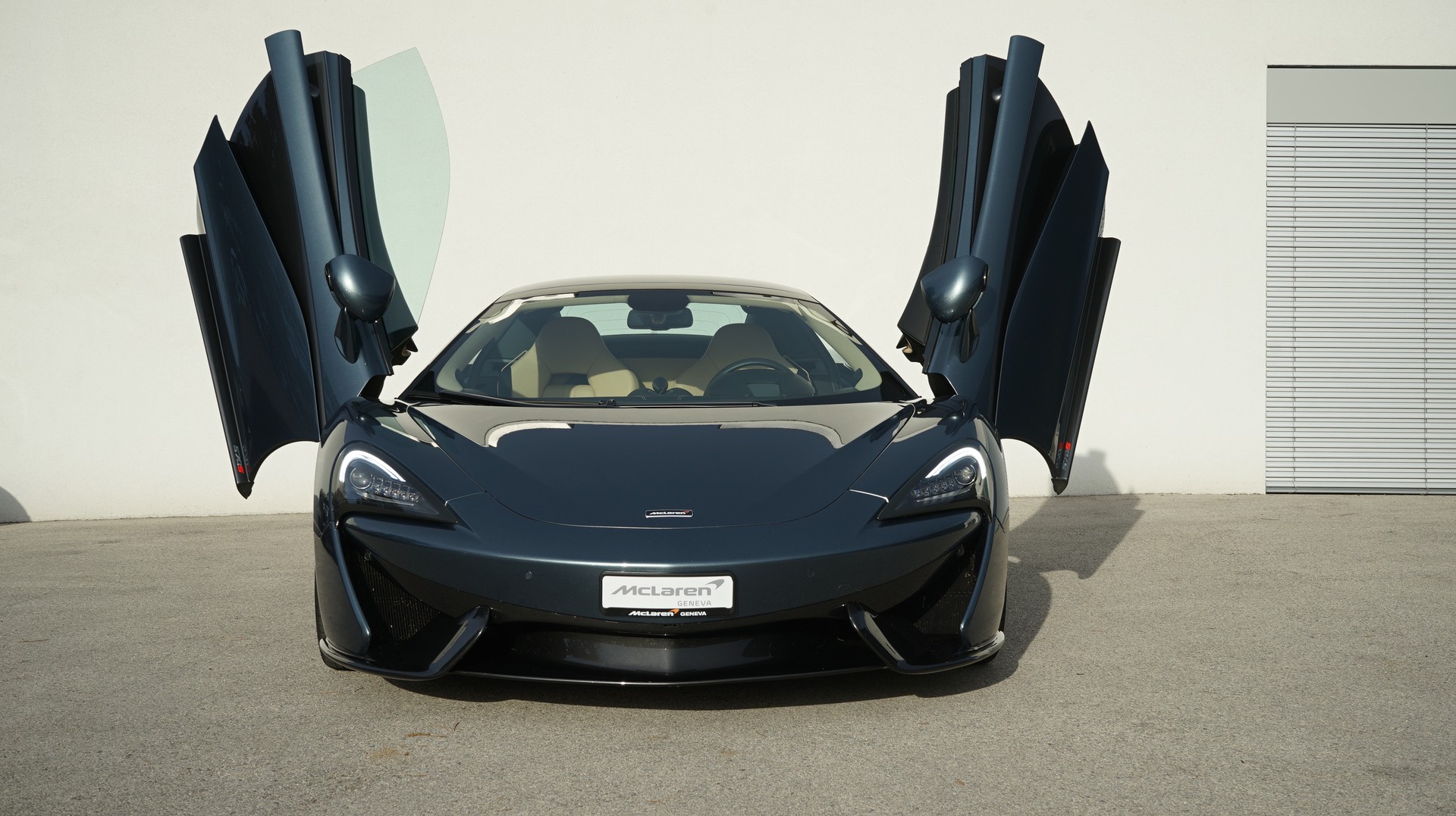McLAREN 570S Spider 3.8 V8 SSG-image-5