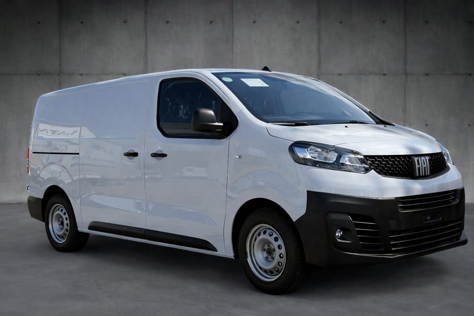FIAT E-Scudo 50kWh L2 Lounge Swiss-showroom-element-1