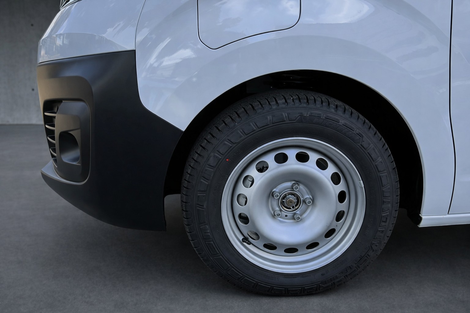 FIAT E-Scudo 50kWh L2 Lounge Swiss-image-9