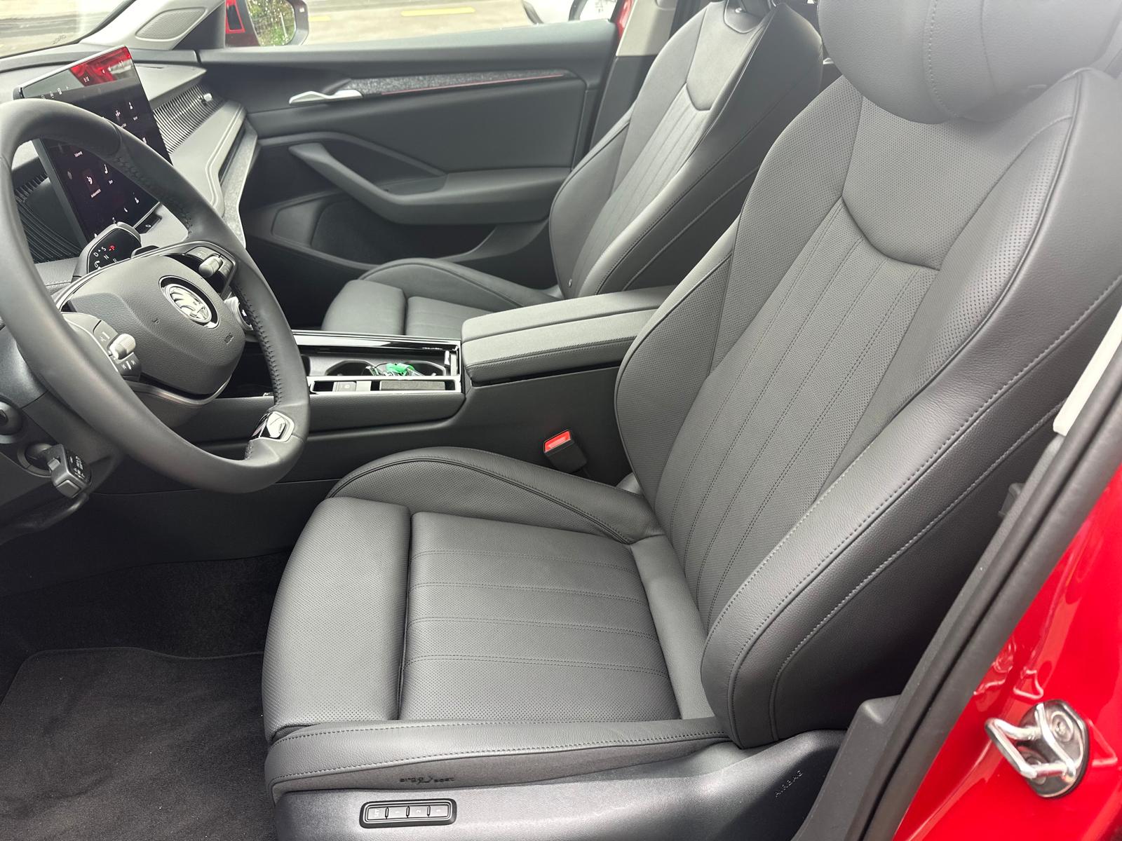 SKODA Superb Combi 2.0 TDi Selection 4x4 DSG-image-8
