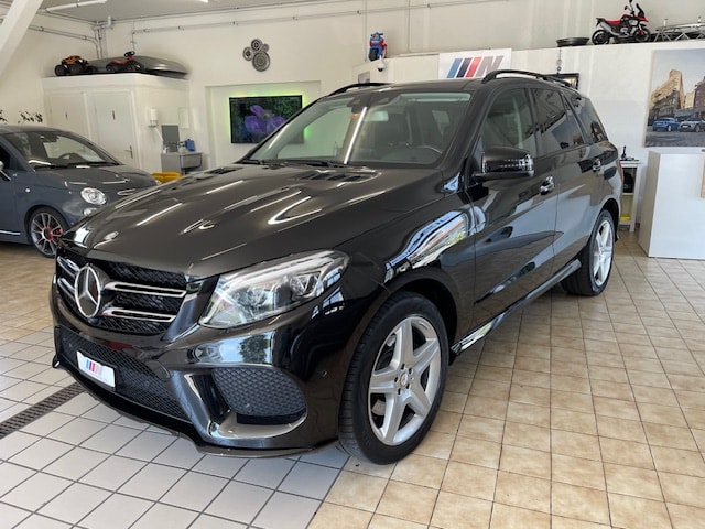 MERCEDES-BENZ GLE 350 d 4Matic 9G-Tronic-showroom-element-1