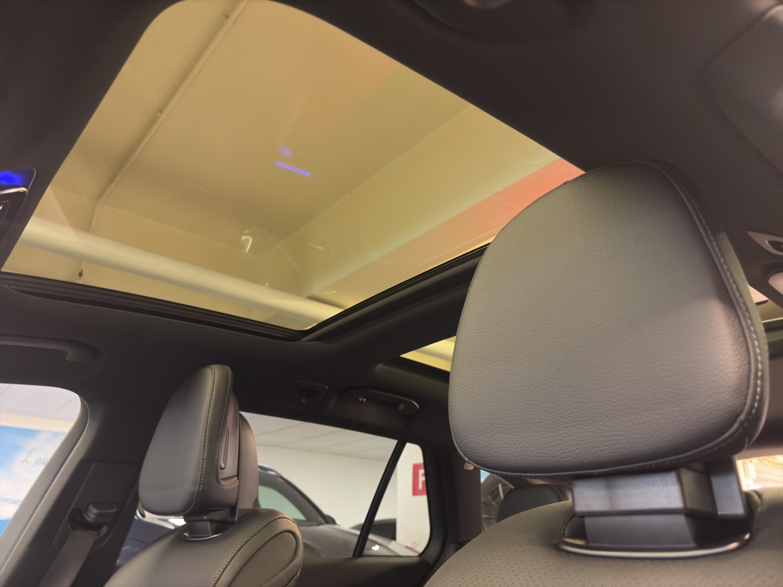MERCEDES-BENZ C 200 4M Break-image-11