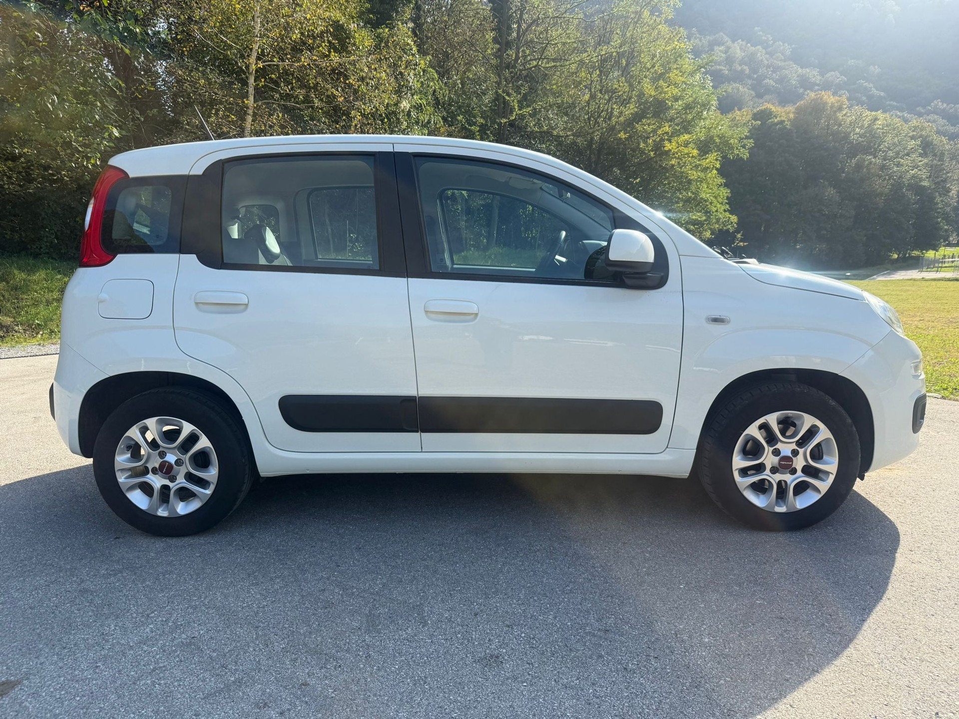 FIAT Panda 1.3 MJ Lounge-image-1