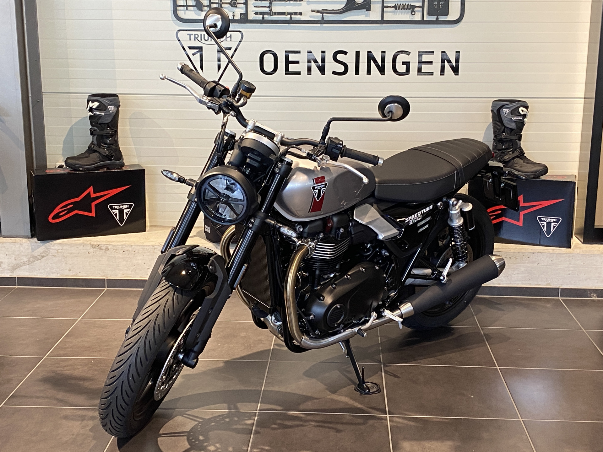 TRIUMPH Speed Twin 900 (4.49 % Power Leasing - Gültig bis 31.06.2026)-image-1