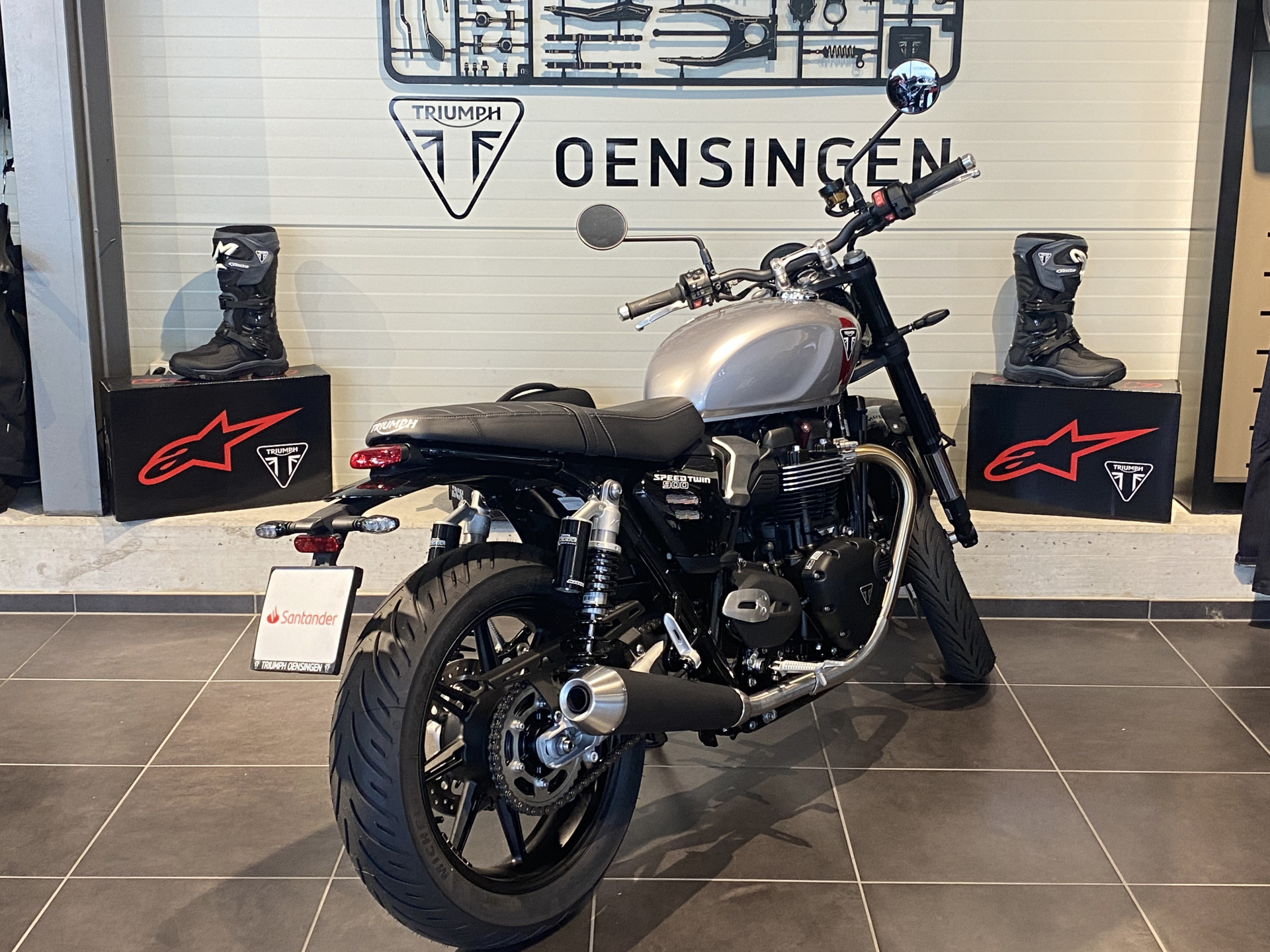 TRIUMPH Speed Twin 900 (4.49 % Power Leasing - Gültig bis 31.06.2026)-image-5