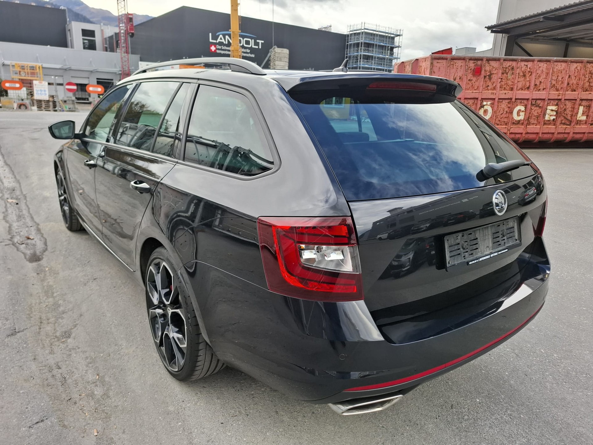 SKODA Octavia Combi 2.0 TDI RS 4x4 DSG-image-3