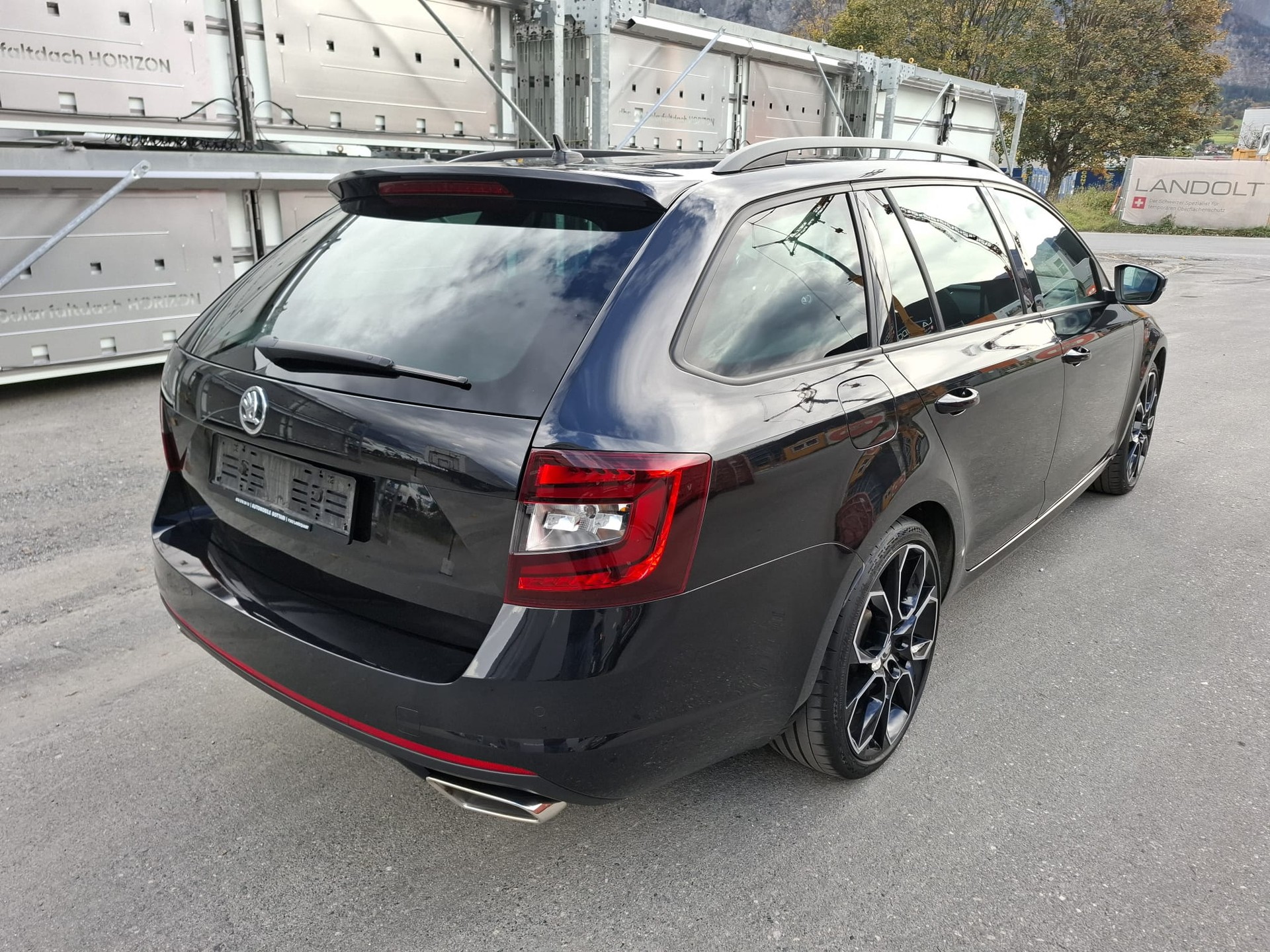 SKODA Octavia Combi 2.0 TDI RS 4x4 DSG-image-2