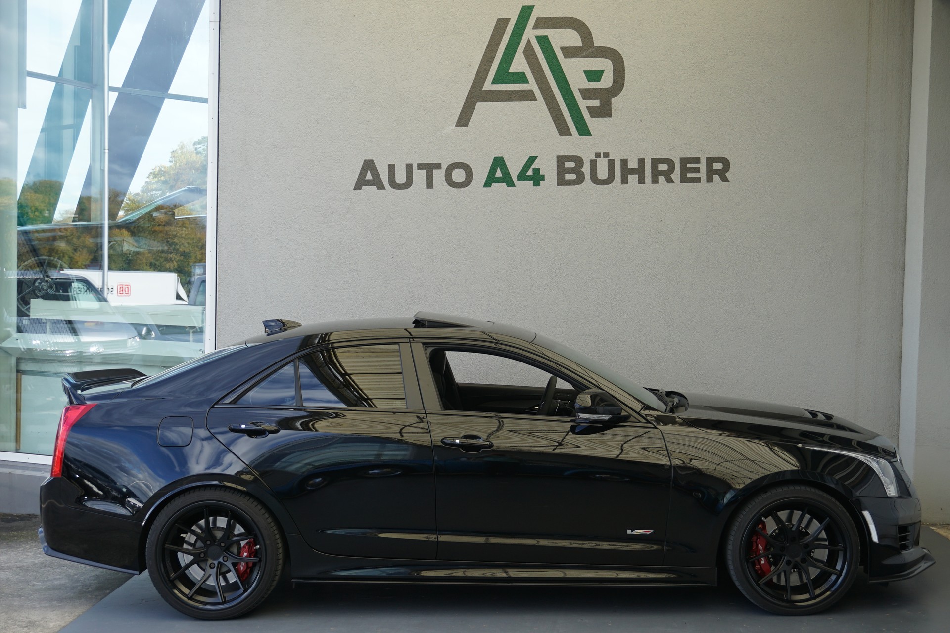 CADILLAC ATS-V Sedan 3.6 Twin Turbo Automatic 470PS-image-4