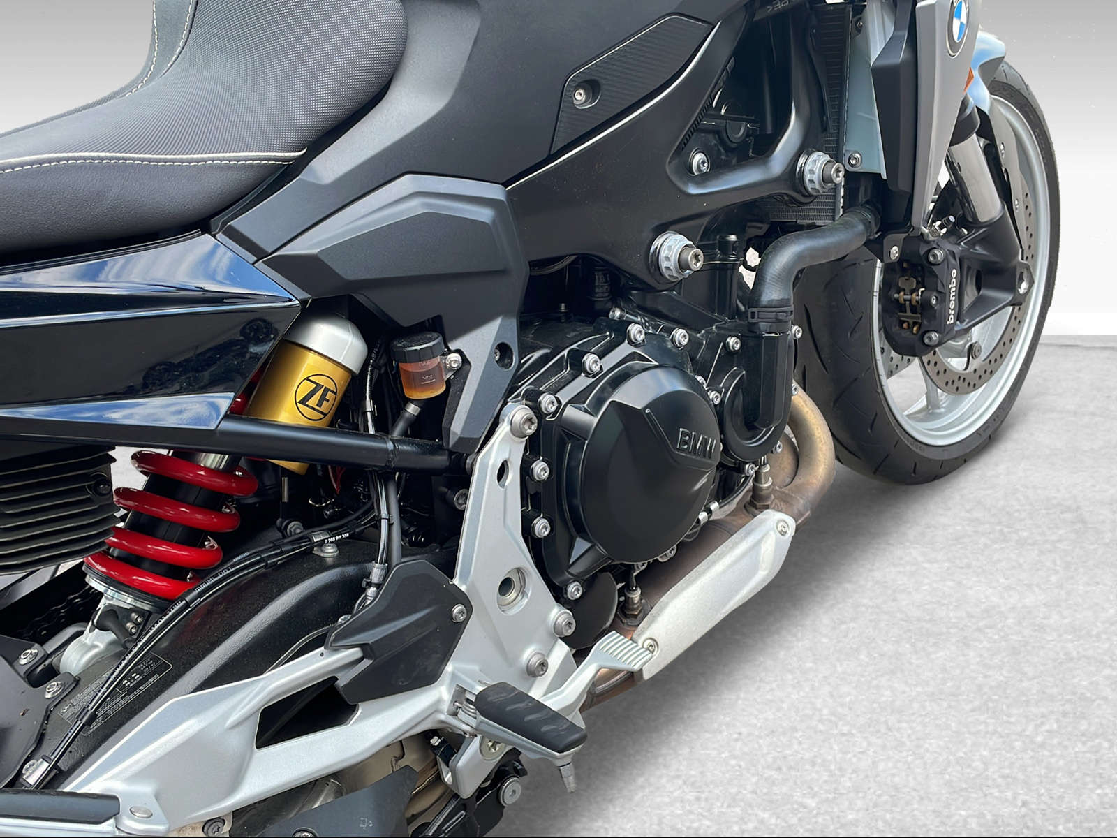 BMW F 900 R ABS-image-7