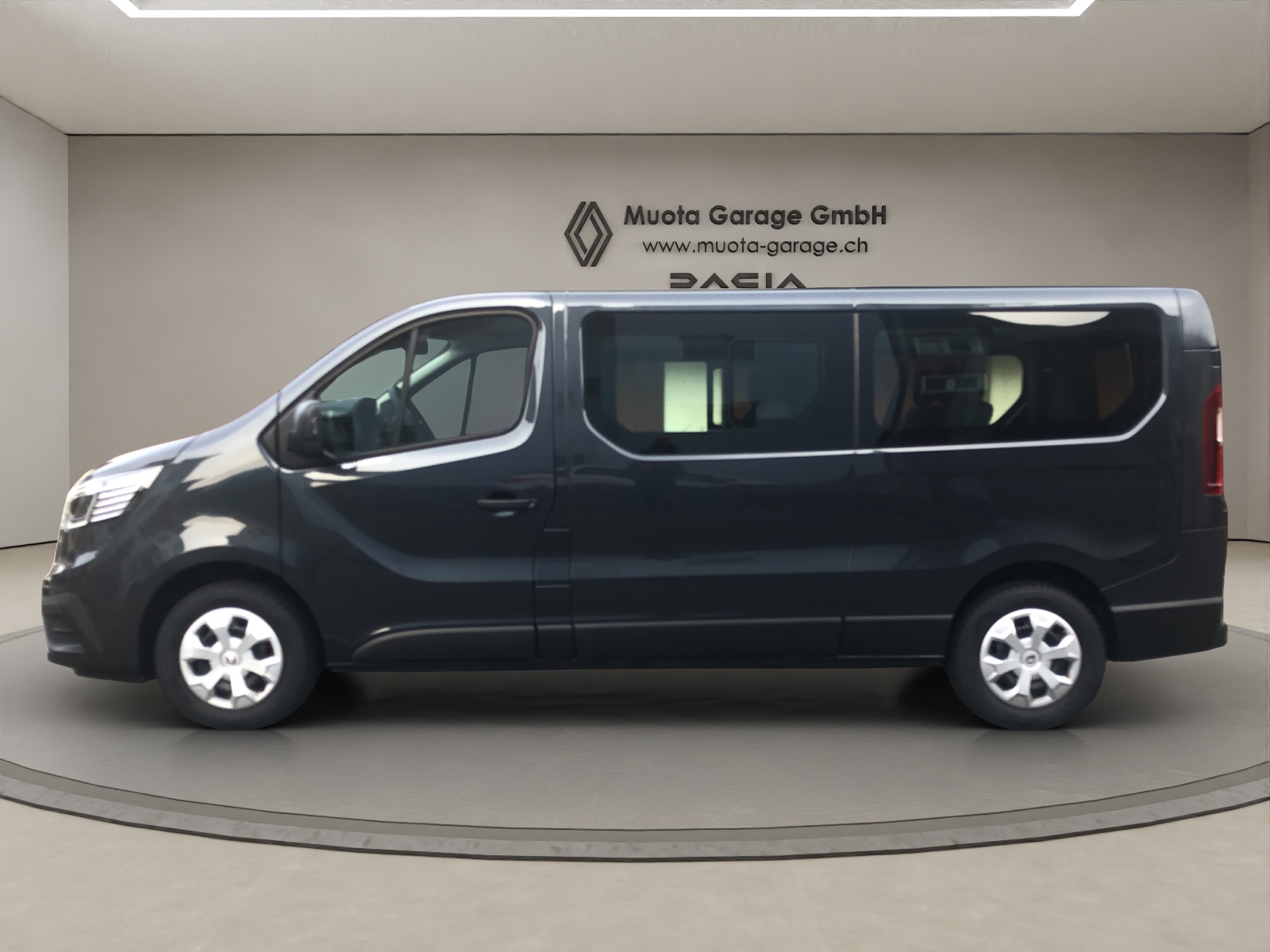 RENAULT Trafic Grand Passenger 2.0 dCi Blue 150 evolution-showroom-element-2