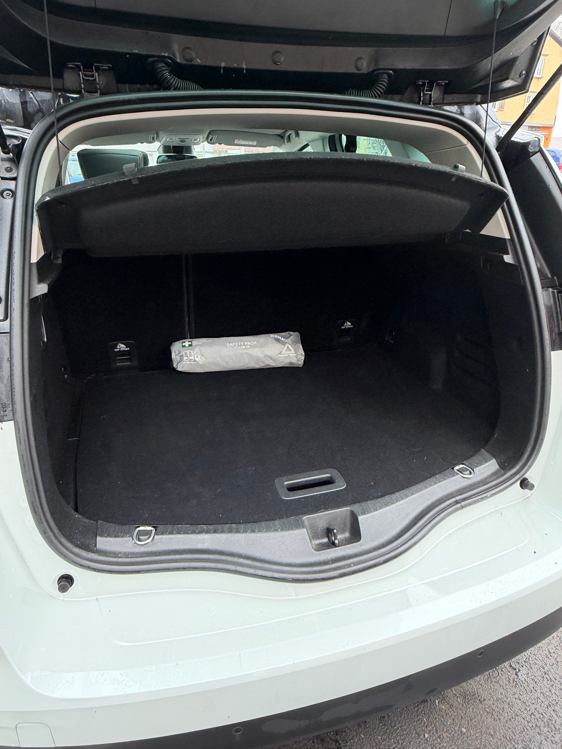 RENAULT Scénic 1.6 dCi Bose EDC-image-6