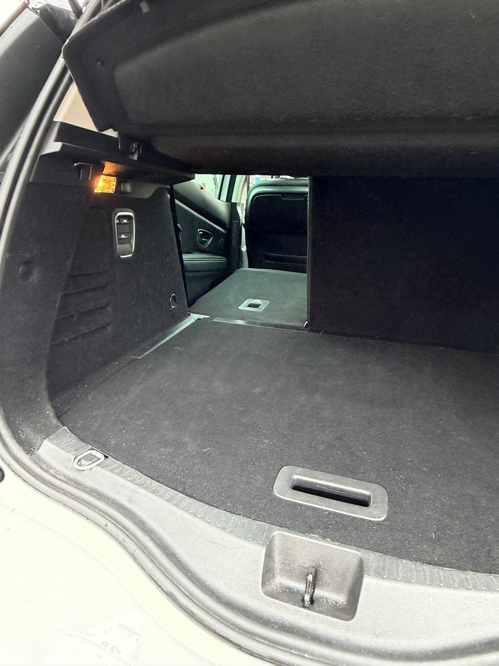 RENAULT Scénic 1.6 dCi Bose EDC-image-5