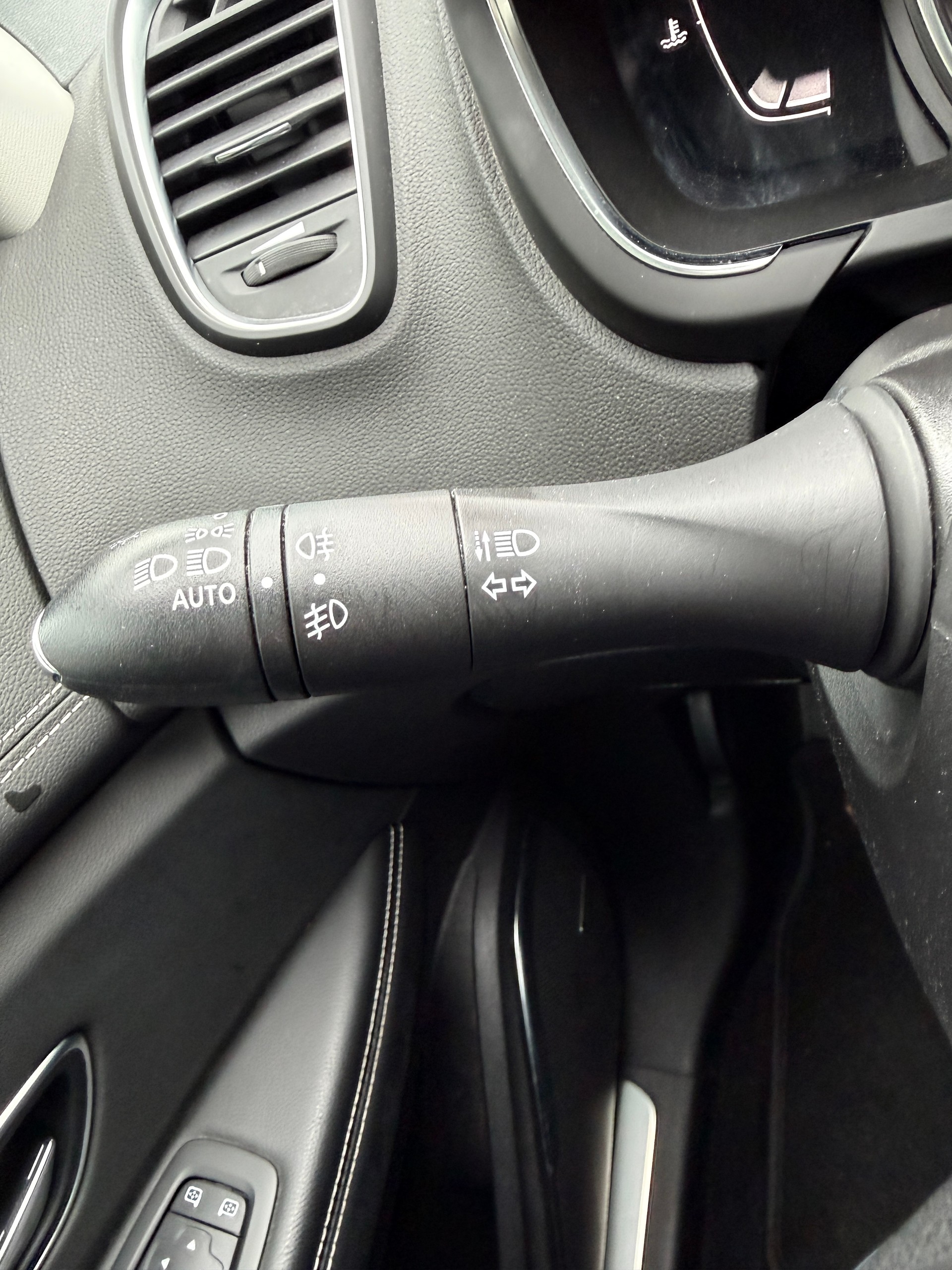 RENAULT Scénic 1.6 dCi Bose EDC-image-22