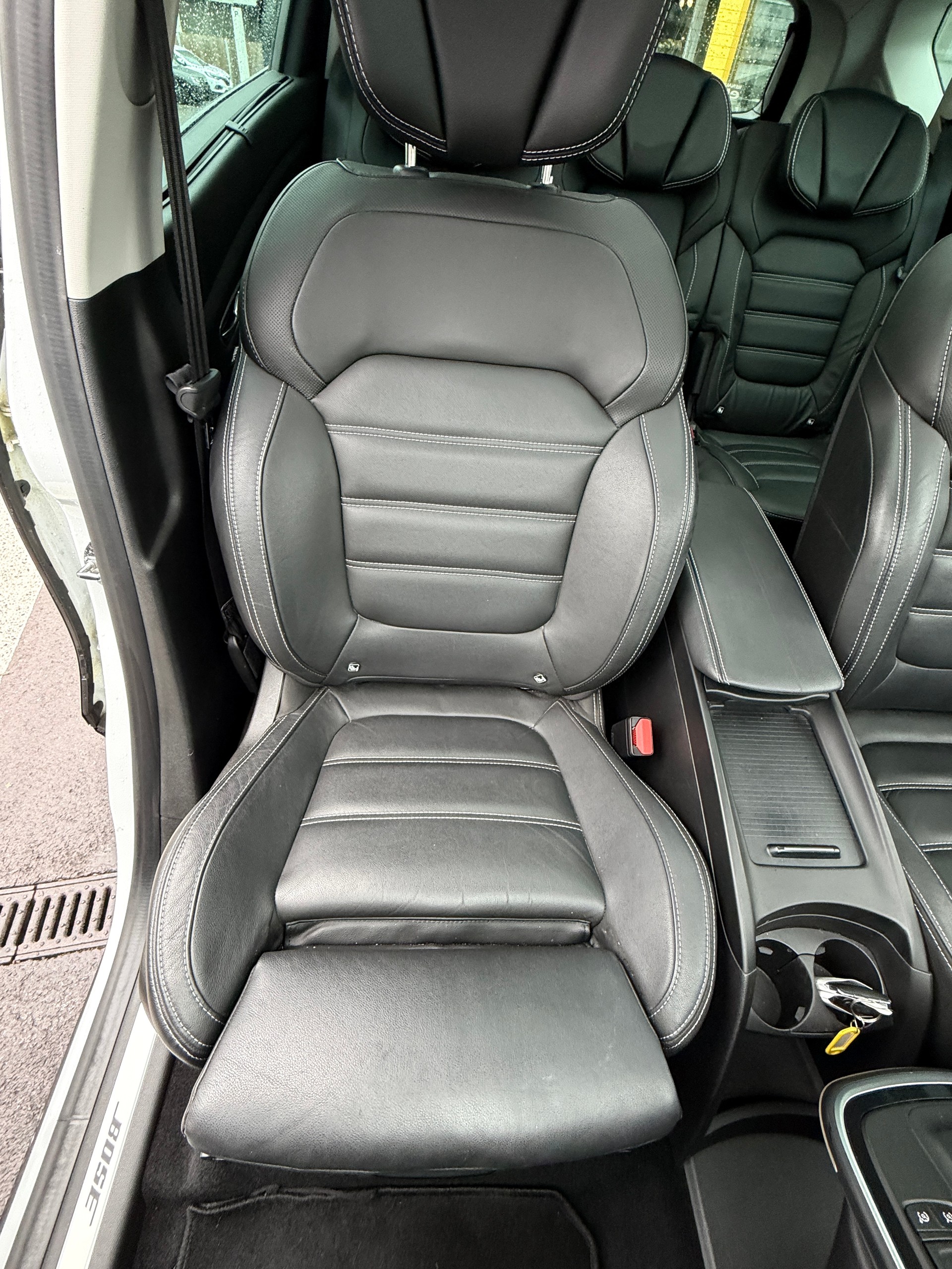RENAULT Scénic 1.6 dCi Bose EDC-image-11
