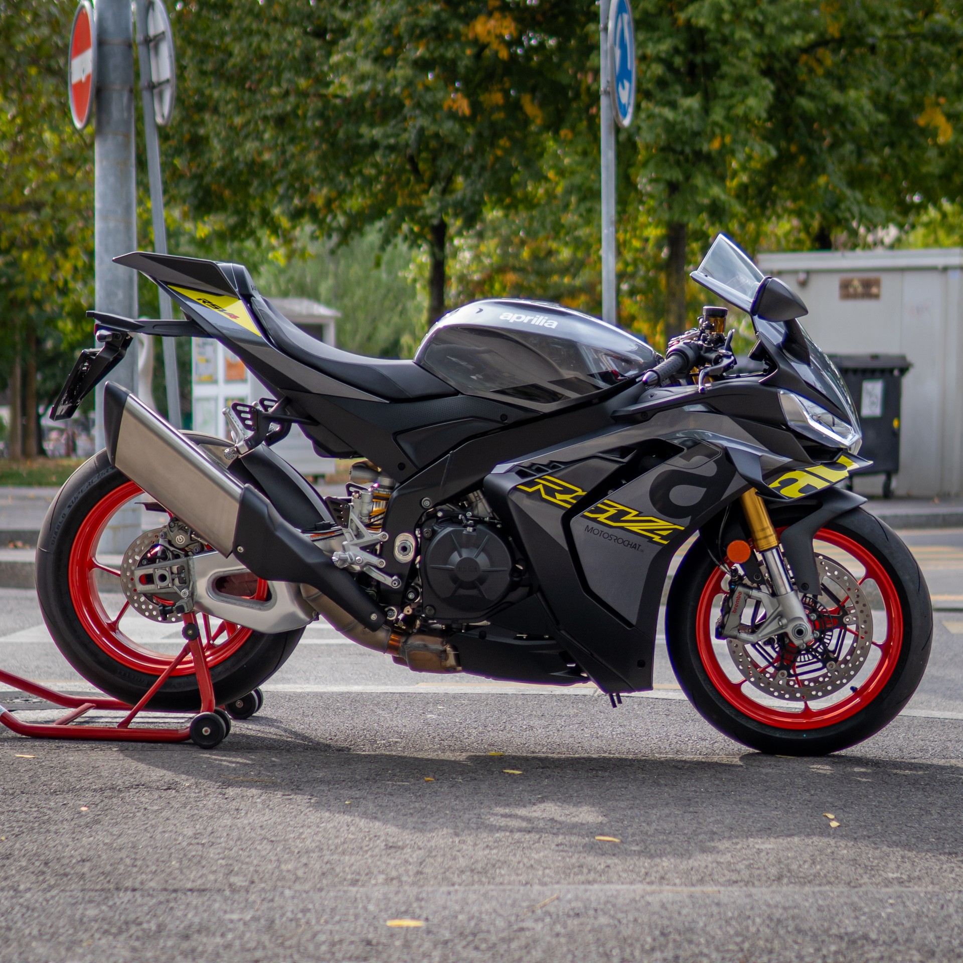 APRILIA RSV4 1100 E5+-image-5