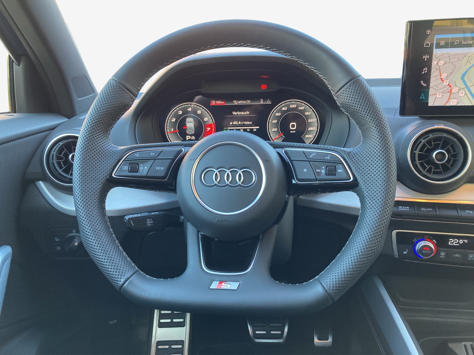AUDI SQ2 TFSI quattro S-tronic-image-9