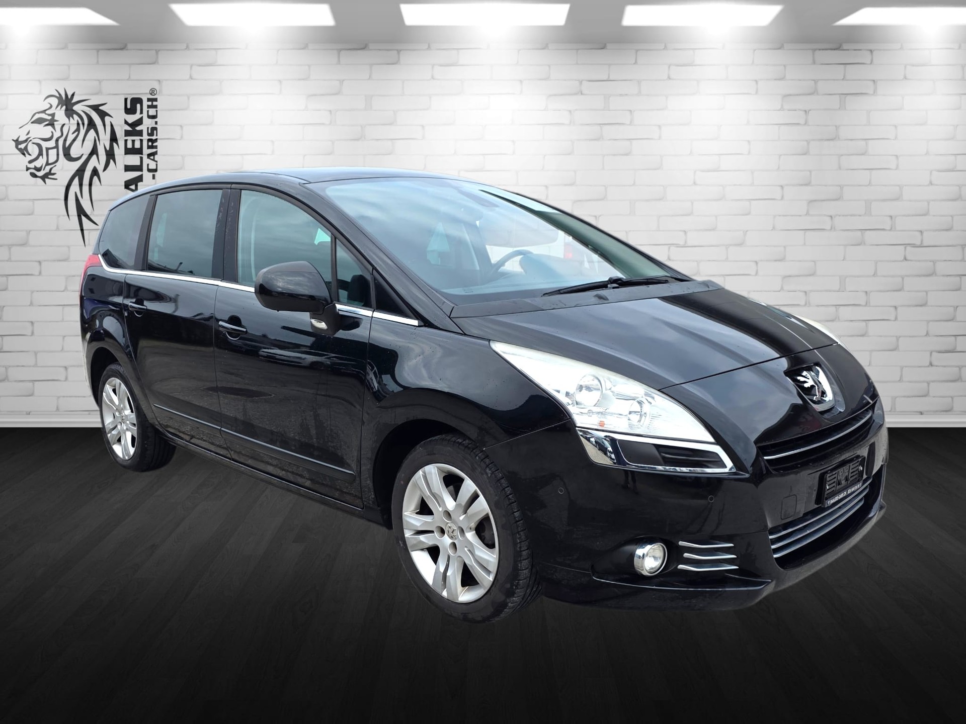 PEUGEOT 5008 1.6 16V T Sport Pack-showroom-element-1