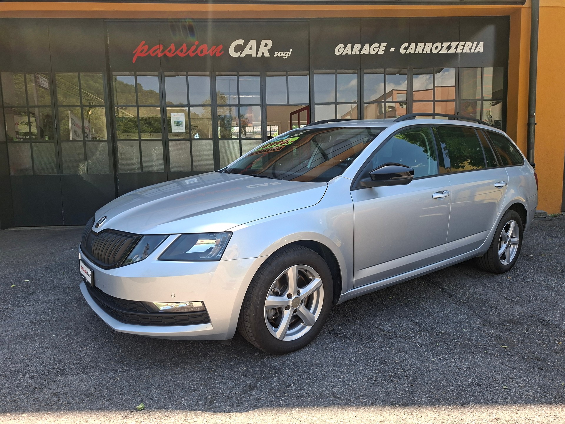 SKODA Octavia 2.0TDI Amb. 4x4
