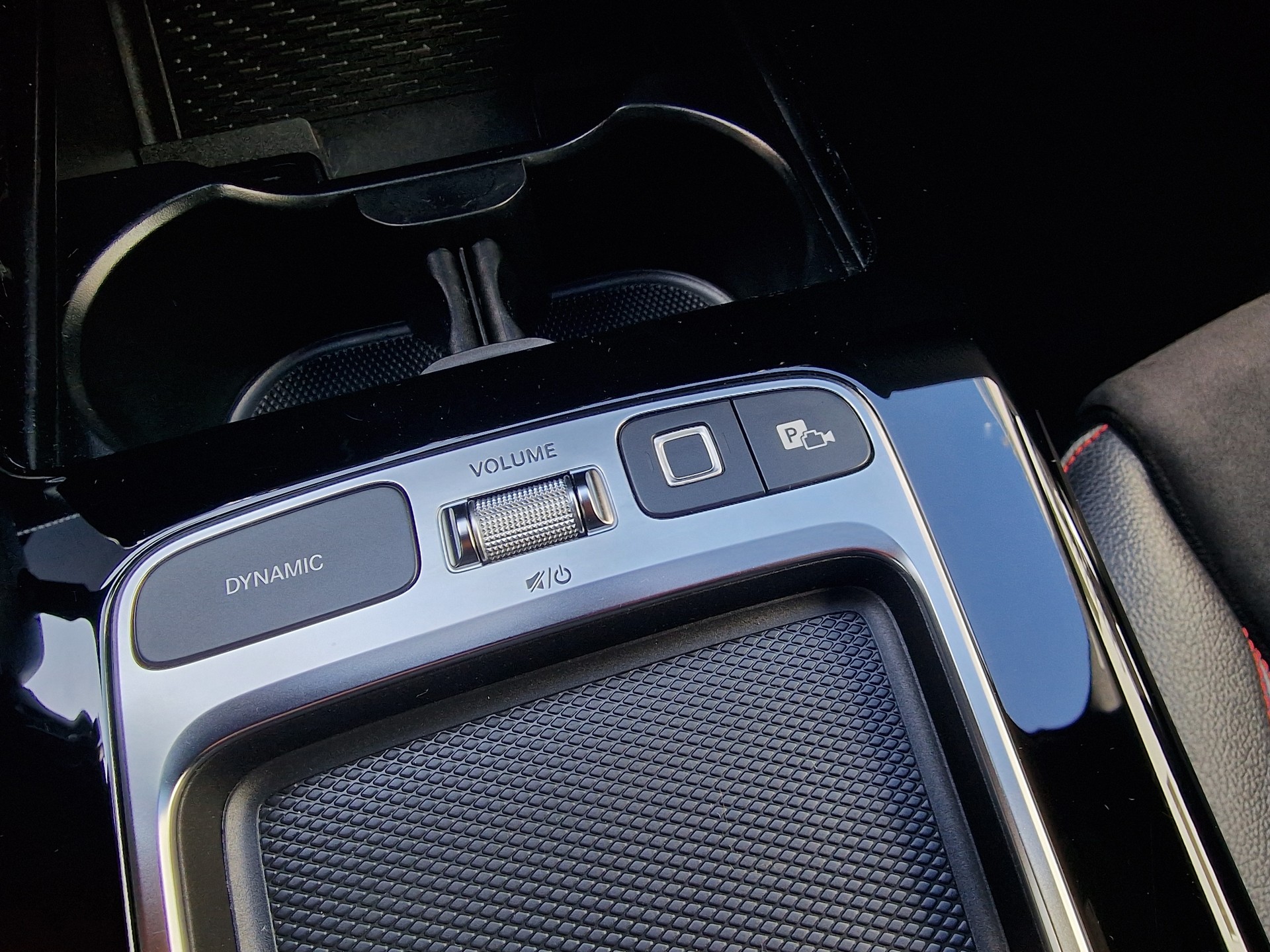 MERCEDES-BENZ A AMG 35 4Matic 8G-DCT-image-38