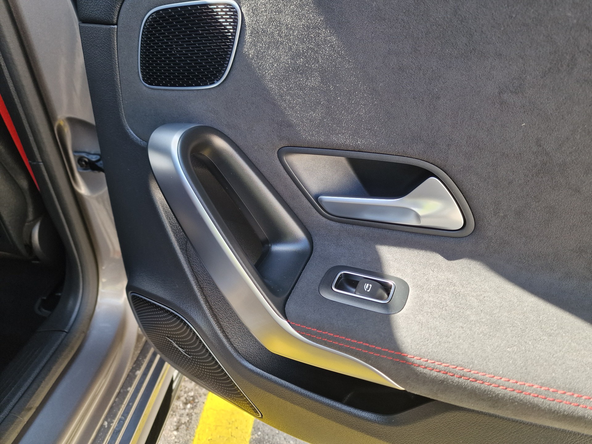 MERCEDES-BENZ A AMG 35 4Matic 8G-DCT-image-18