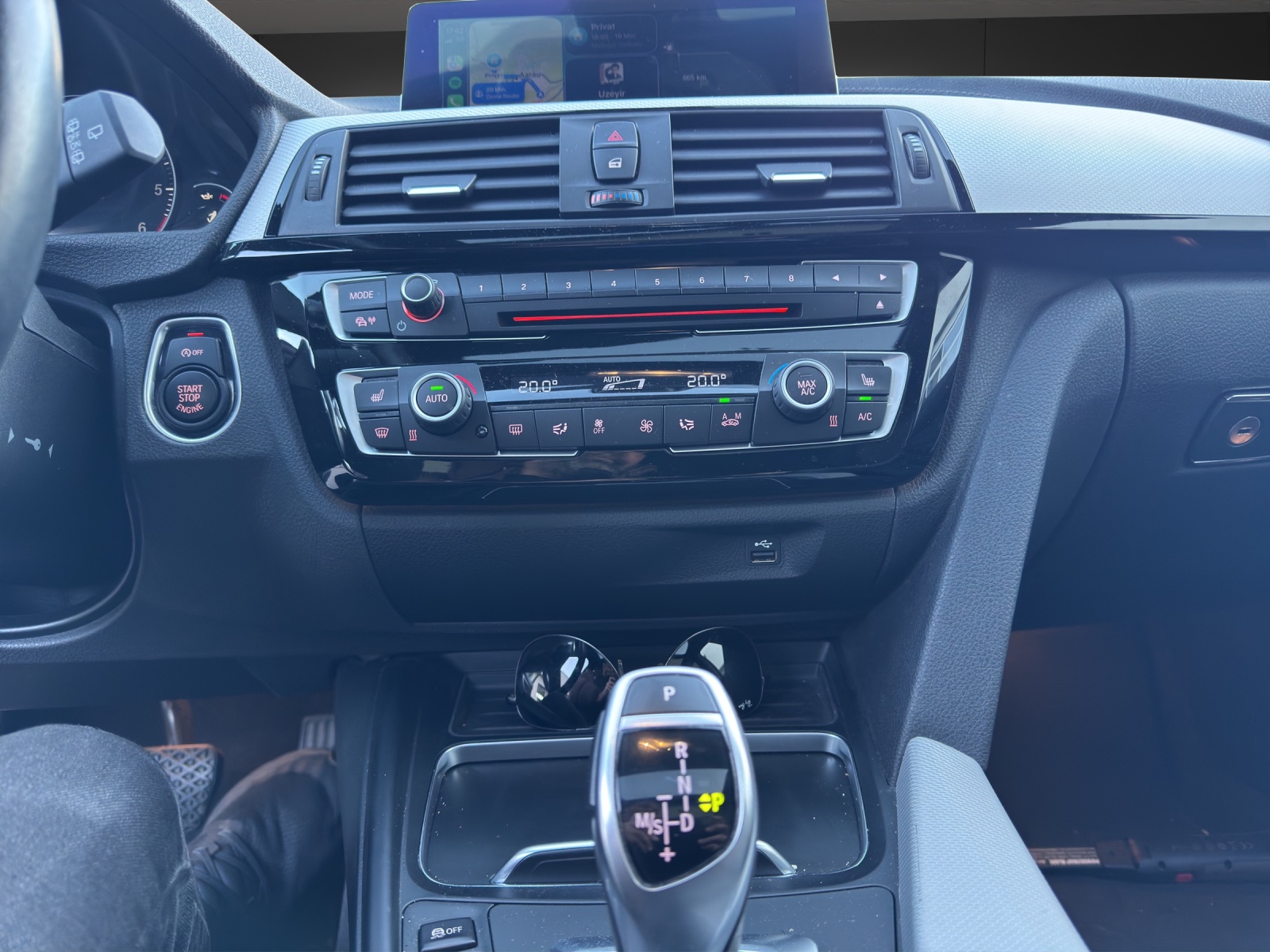 BMW 335d xDrive SAG Touring-image-11