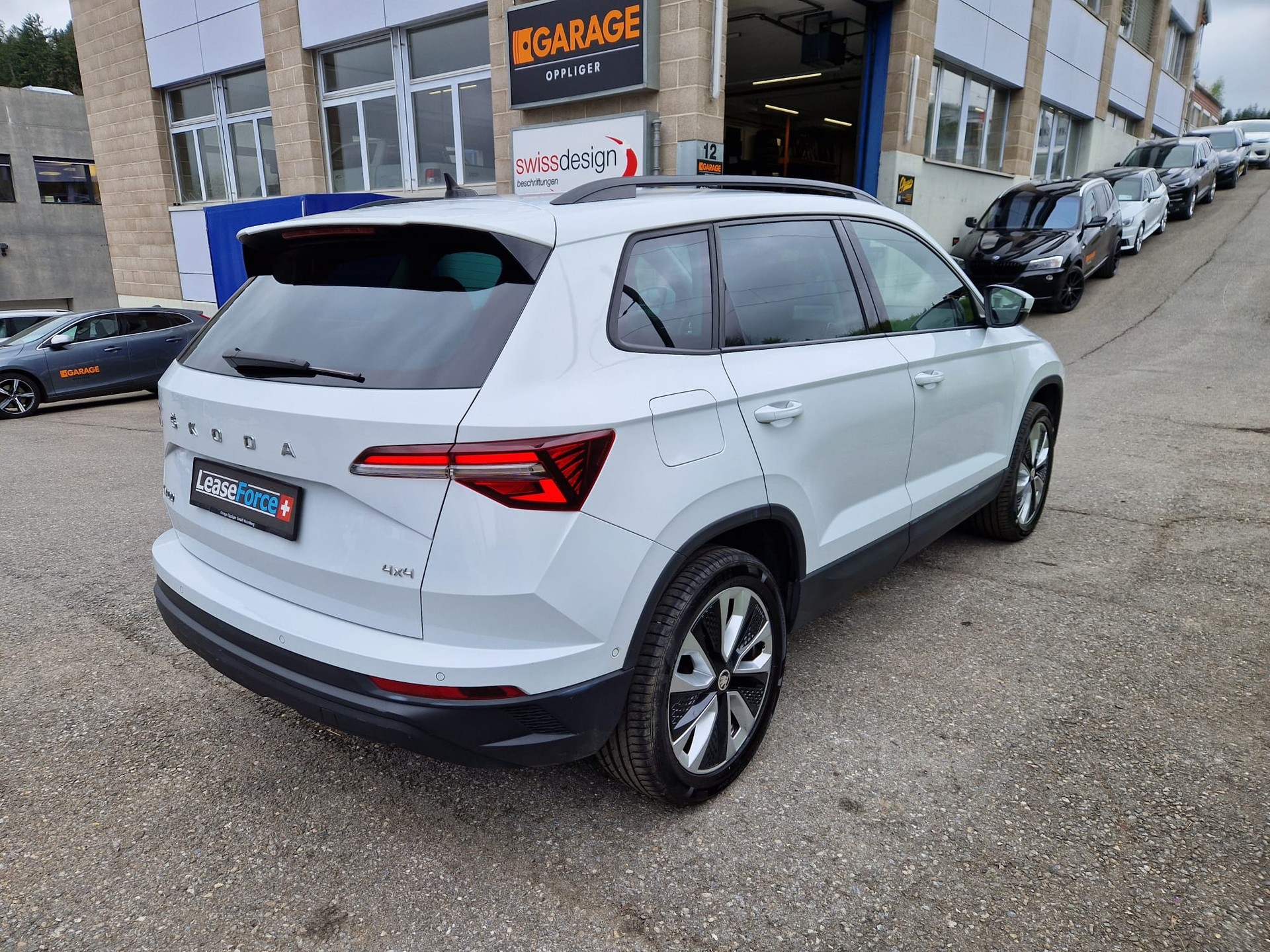 SKODA Karoq 2.0 TDI CR Style 4x4 DSG-showroom-element-3