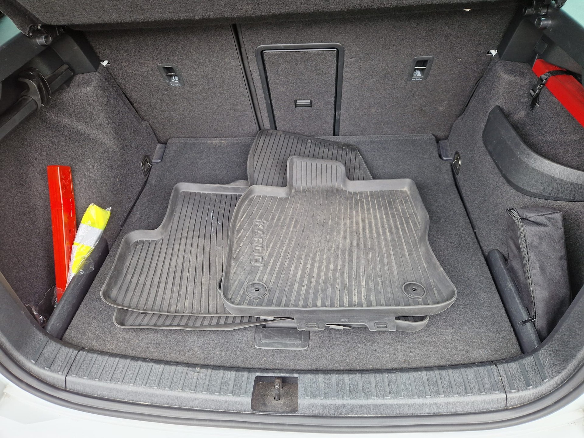 SKODA Karoq 2.0 TDI CR Style 4x4 DSG-image-8